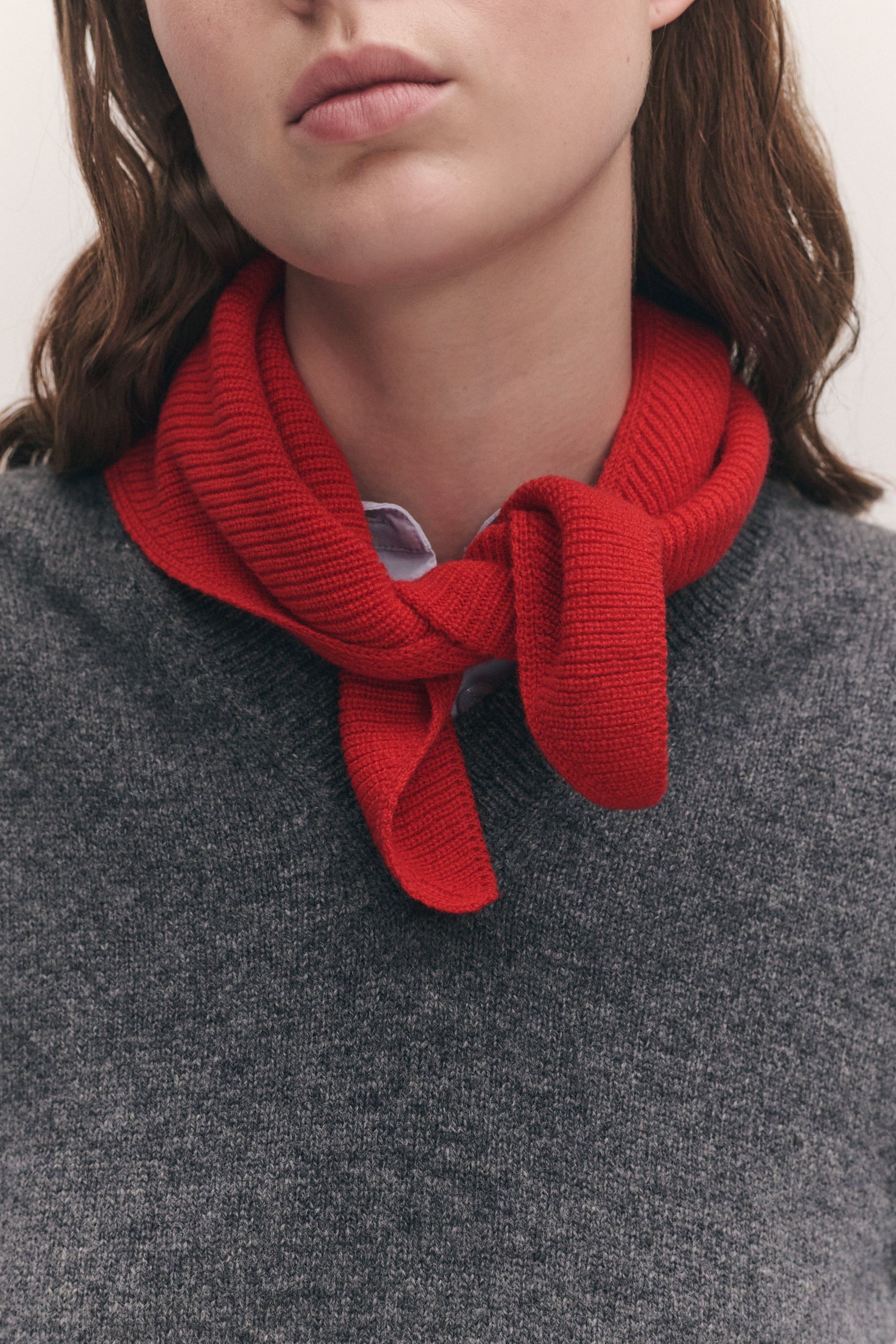 Fionn Cashmere Foulard in Poppy Red