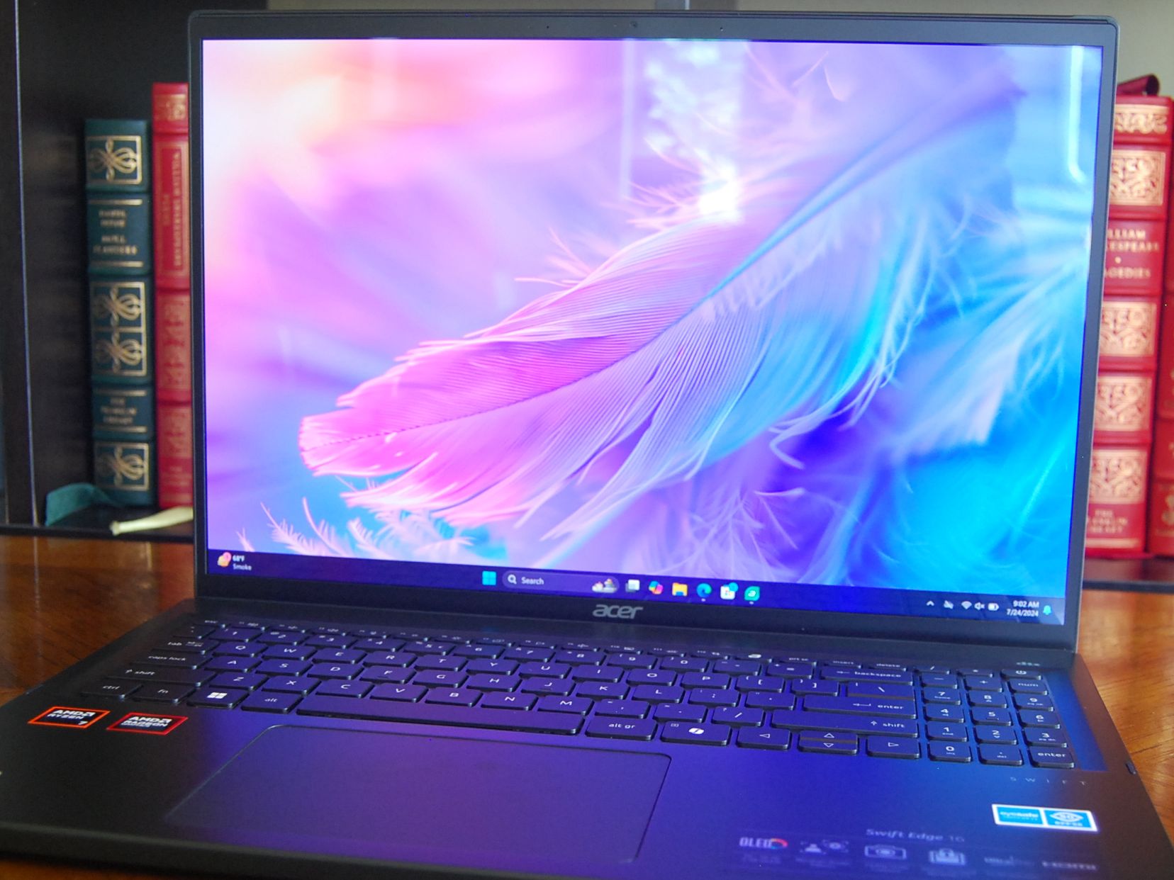 Acer Swift Edge 16 (SFE16-44) review: All eyes on the display
