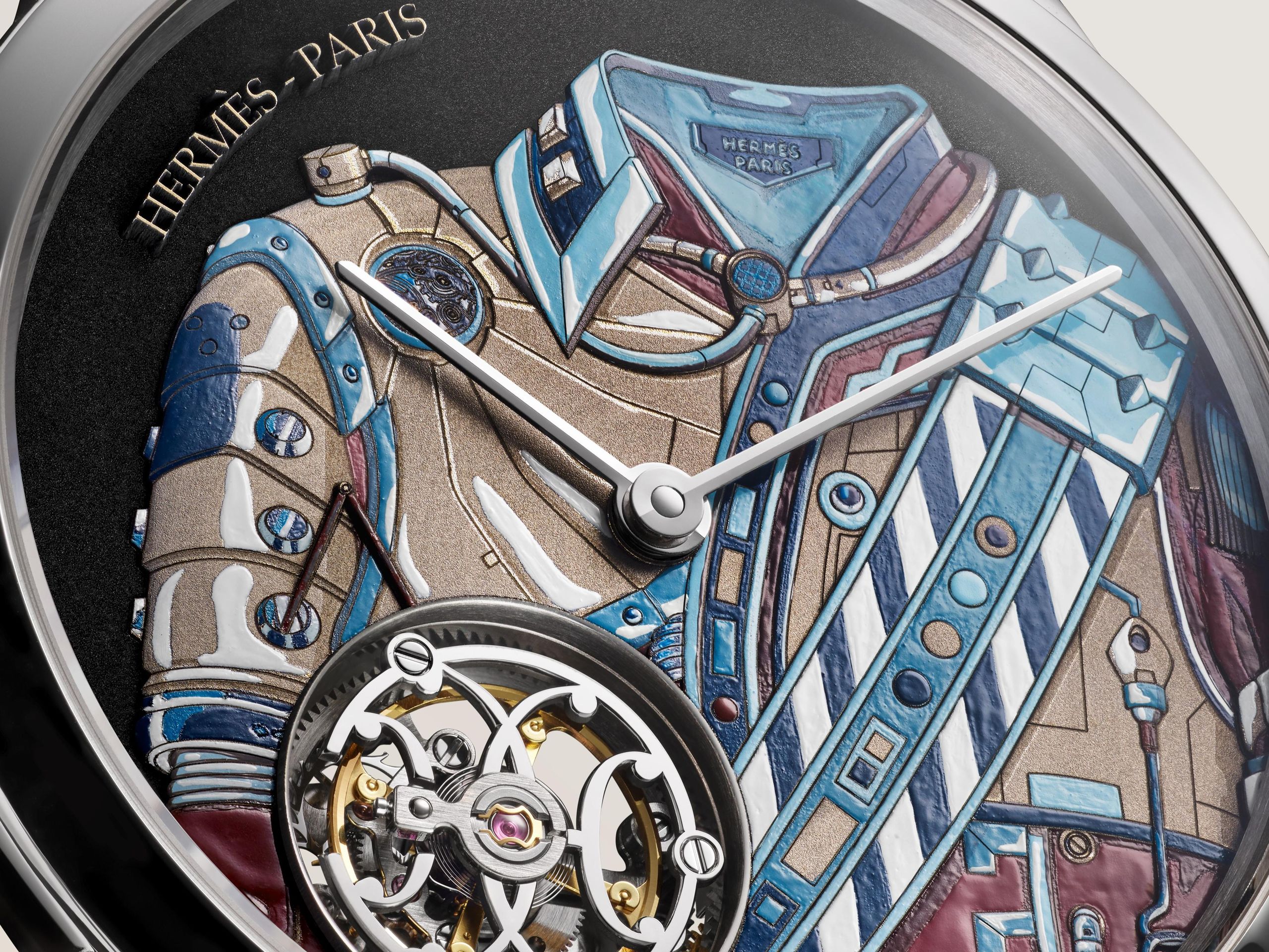 New Hermès watch reminds us that the brand has fashion running