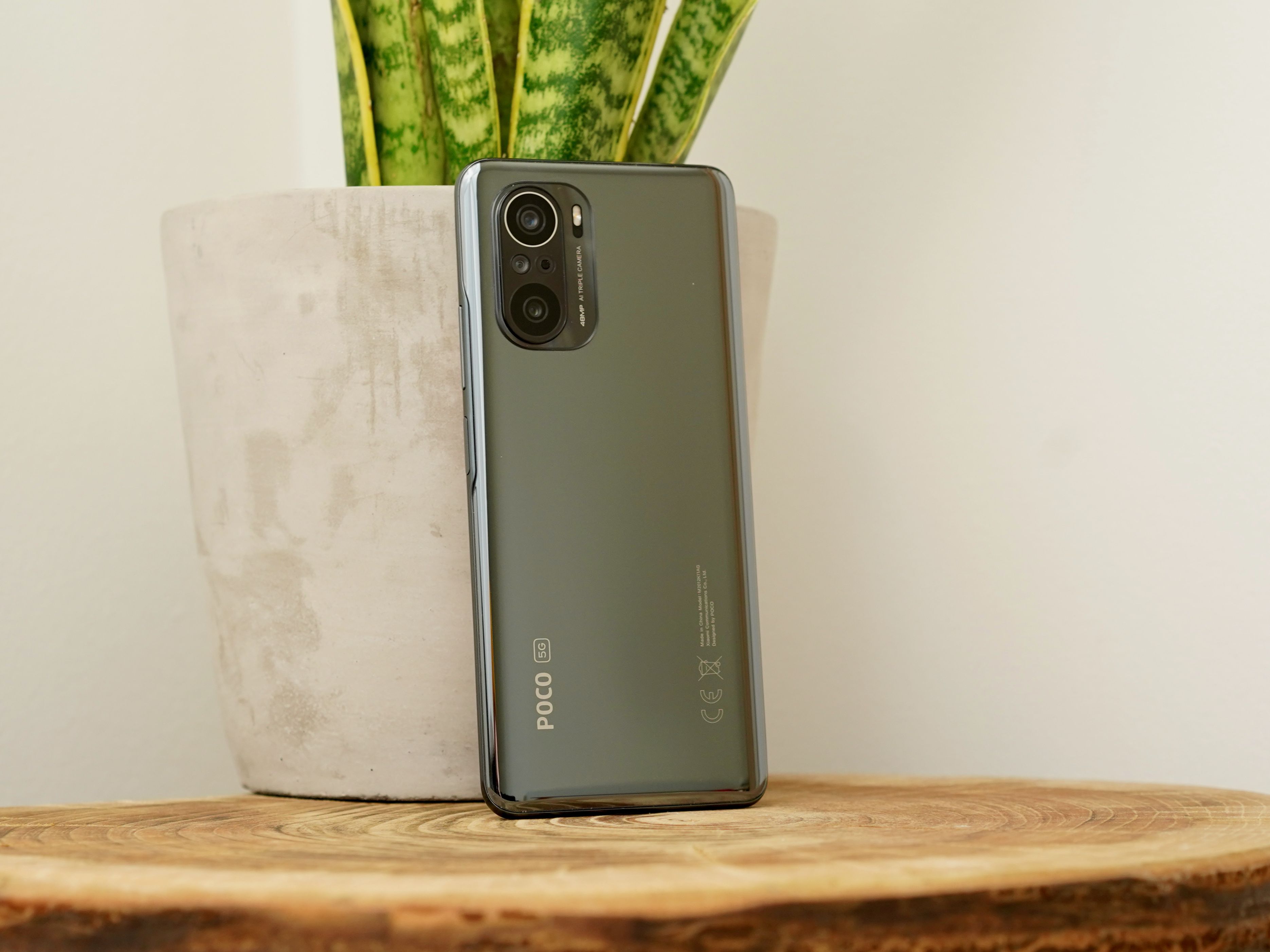 Xiaomi POCO F3 有機ELディスプレイ 120Hz トリプルカメラ Amazon | Xiaomi Poco F3 5G (6GB+128GB) グローバル版 / 6.67