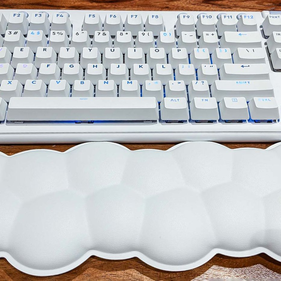 Logitech G715 Wireless Gaming Keyboard review | Tom's Guide Logitech G715 Wireless Gaming Keyboard review | Tom's Guide