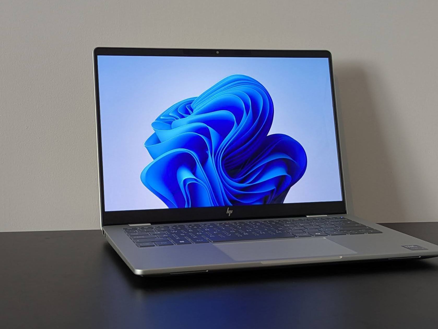 HP OmniBook 7 14-inch review: a phenomenal all-rounder with a