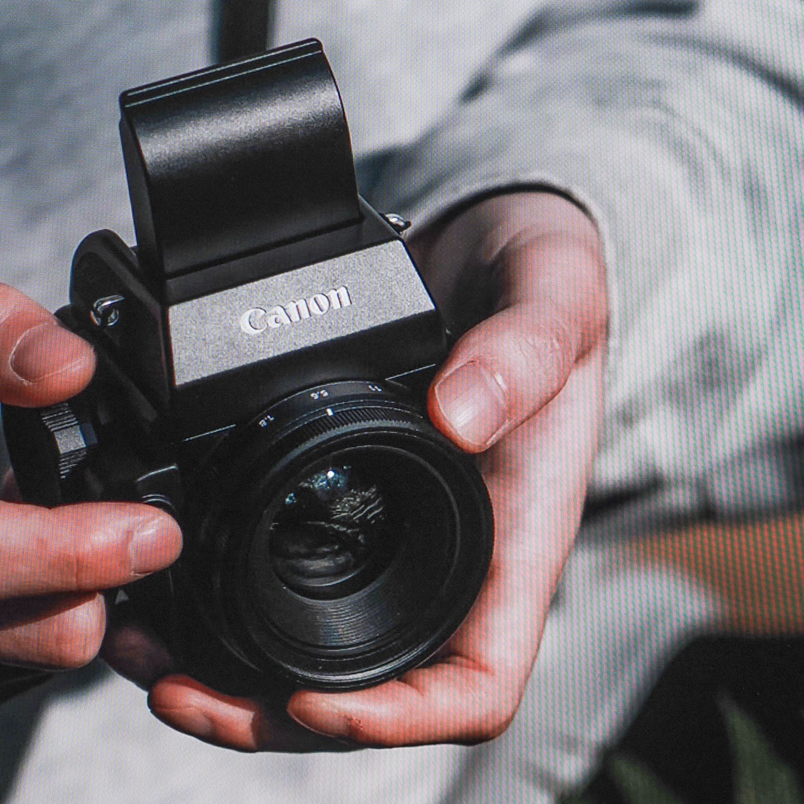 Canon goes retro! Analog concept camera with optical finder and