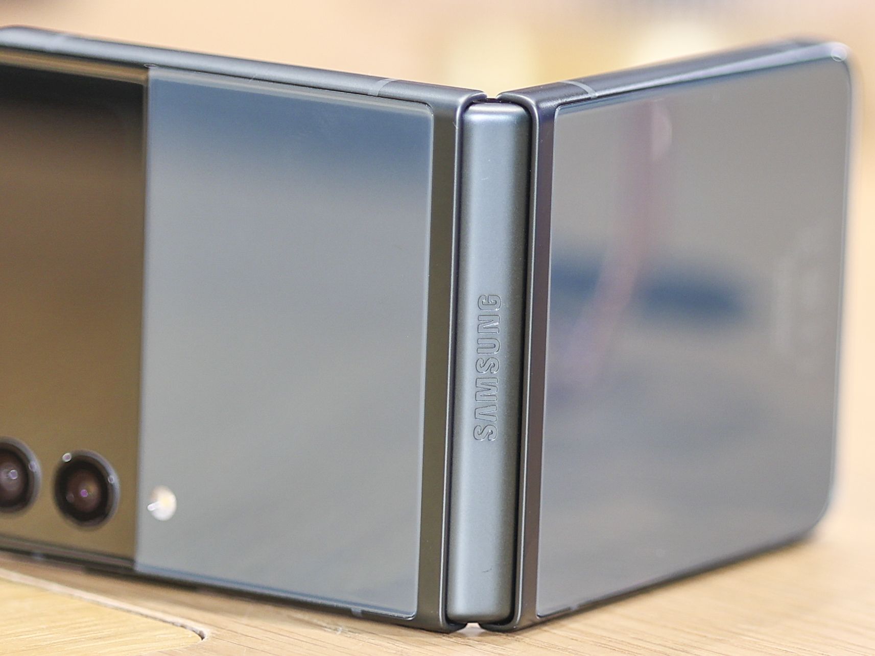 Samsung Galaxy Z Flip 3 hands-on review | Digital Camera World