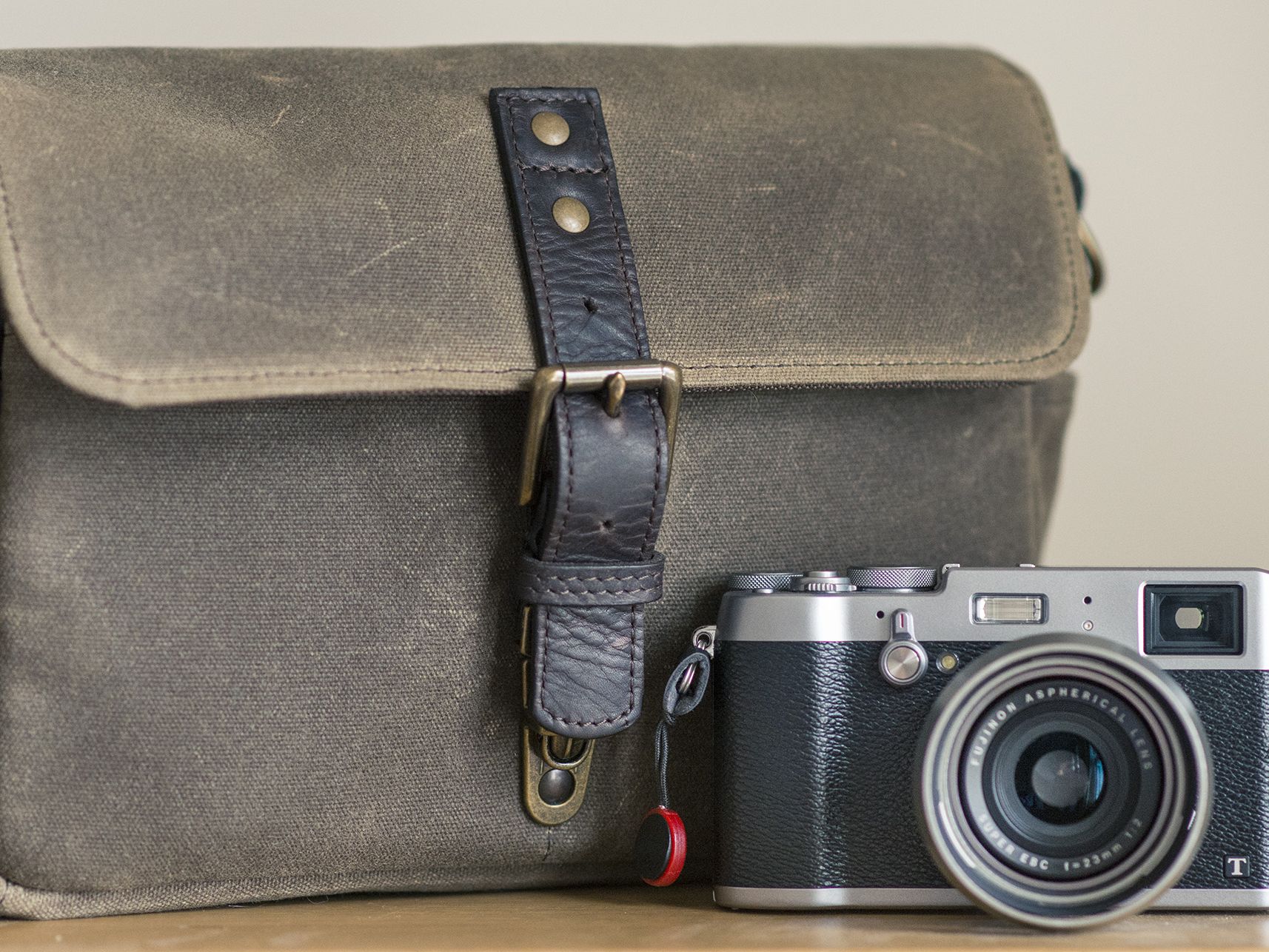 新品ONA オーナ カメラバッグ The Bowery Camera Bag ONA Bowery Camera Bag (Leather, Antique Cognac) - The Camera
