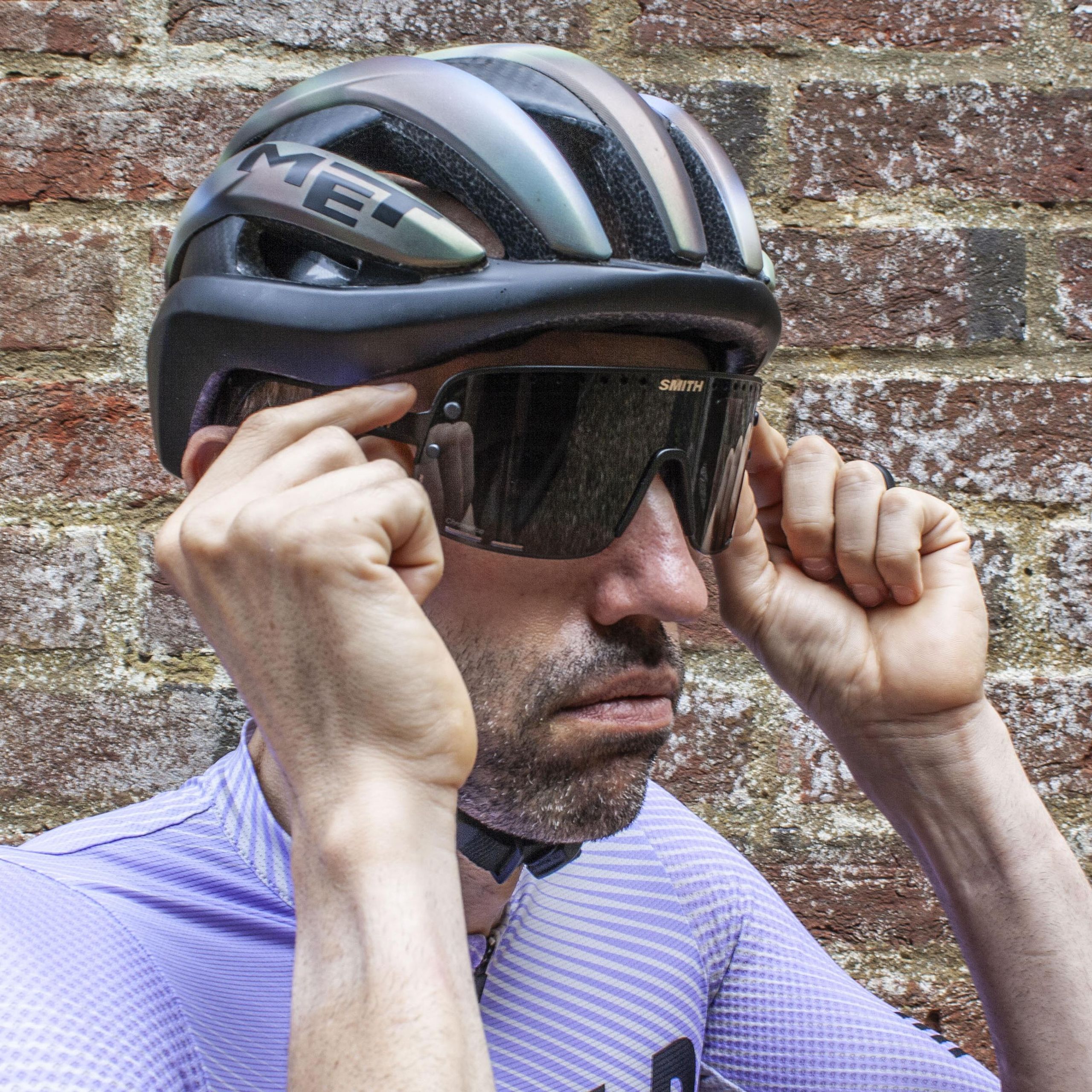 bike helmet rain glasses Cover & Bicycle Helmet Cover drip agent cleaner chemical window anti Aerodynamic Windproof Photochromic Cycling Sunglasses,