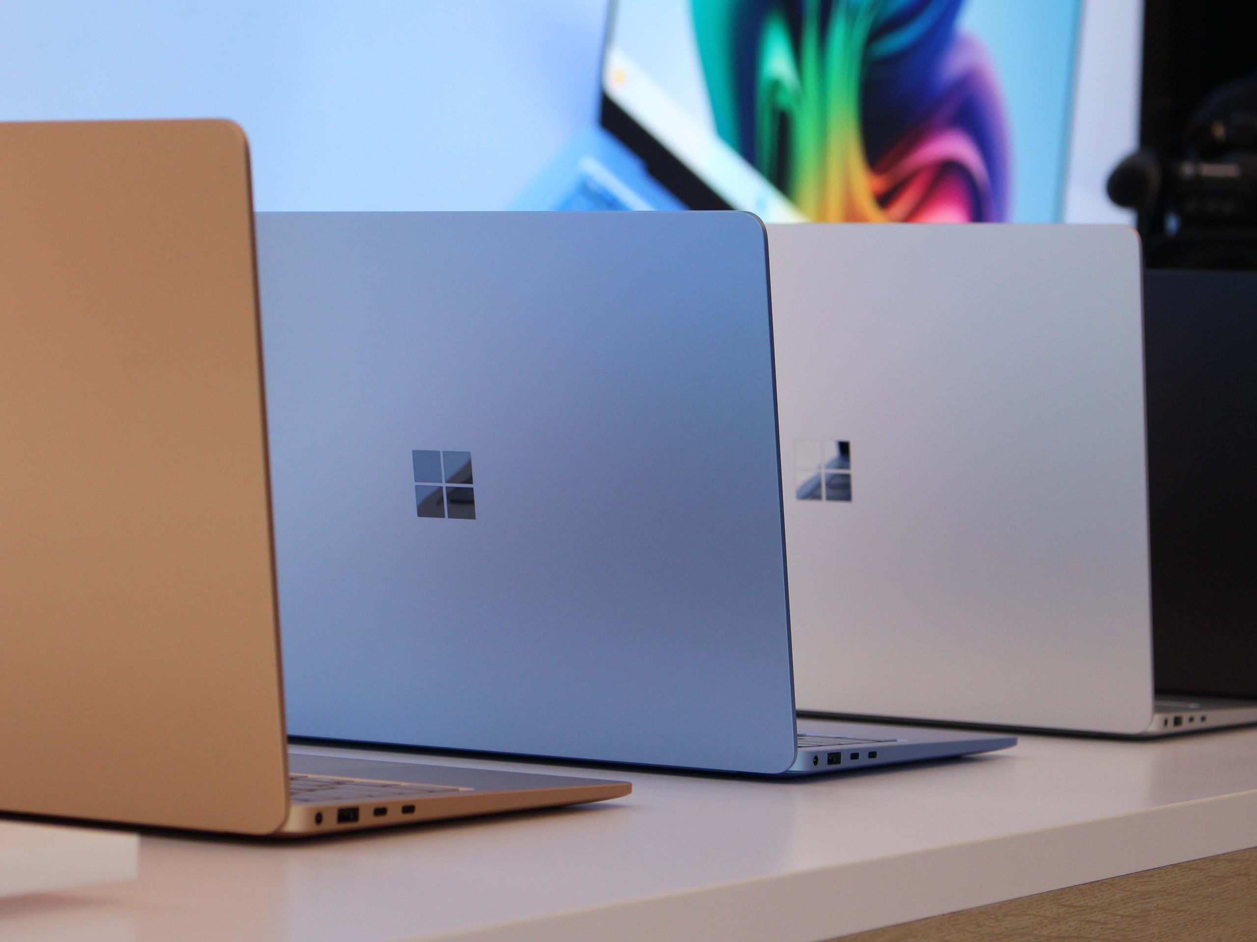 Surface Laptop 7 Deal: $350 off the 