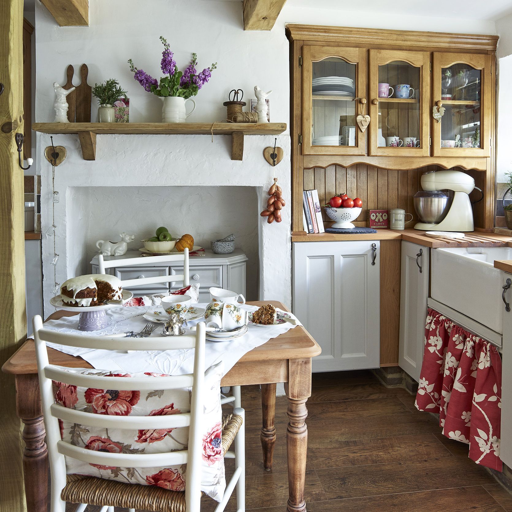 Cottage kitchens: 16 inspiring ideas for your room | Real Homes, image size:1670x1670