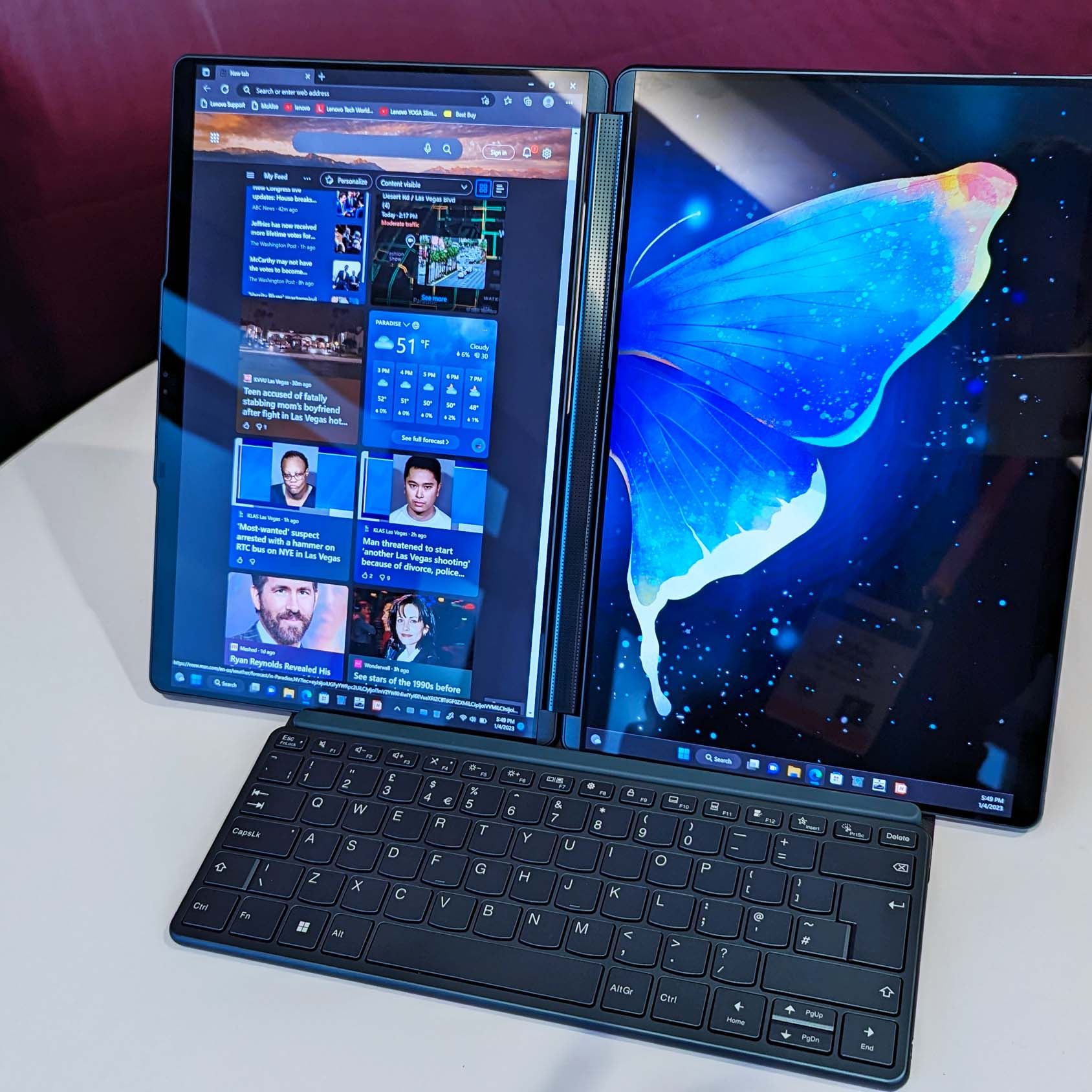 Lenovo's Yoga Book 9i is basically a Surface Neo on steroids