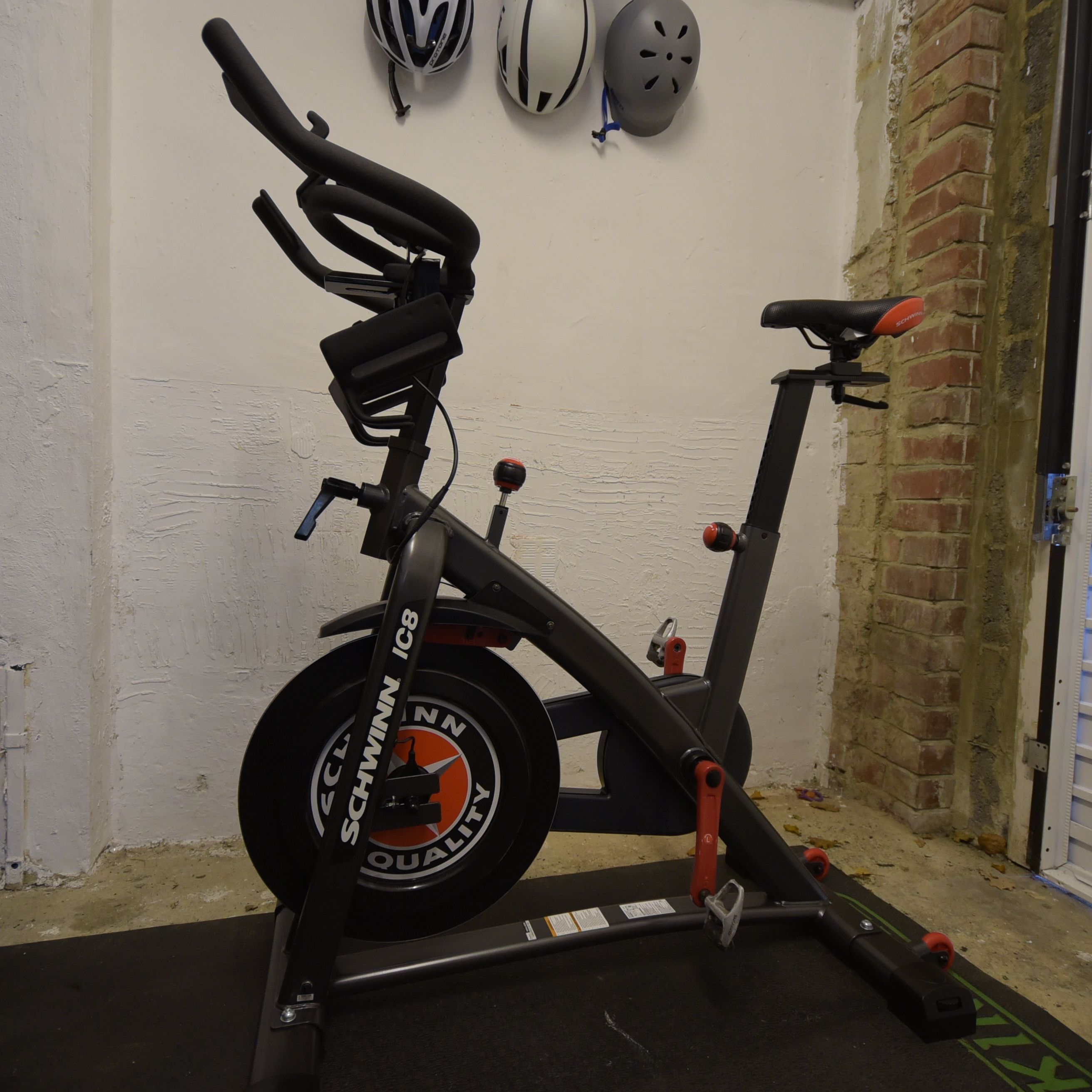 Schwinn Ic8 Indoor Cycling Bike Cheap Schwinn Ic8 Spin Bike 2025