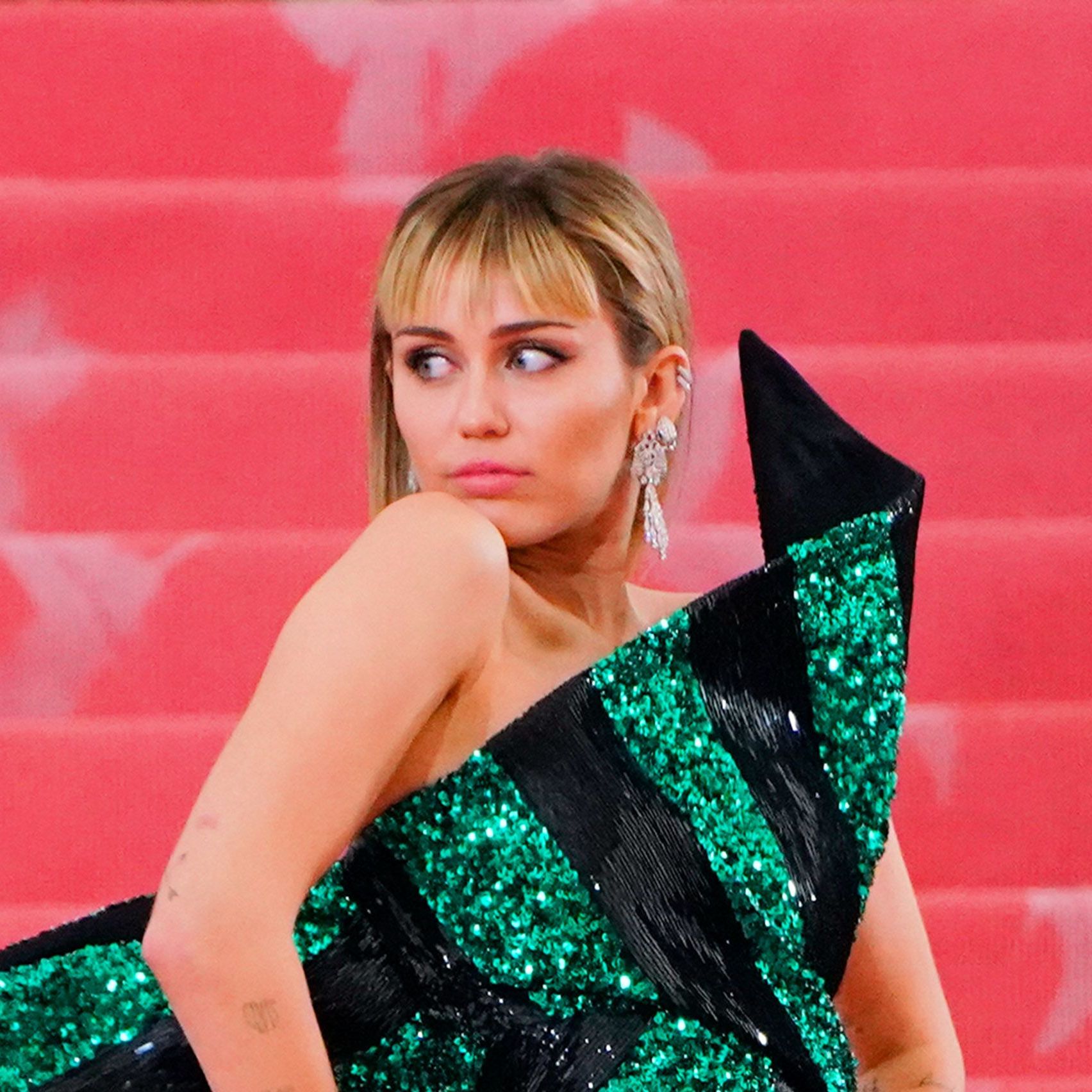 miley cyrus green dress Spaghetti Strap Dark Green Sequin Mermaid Prom Dresses Long ARD1871