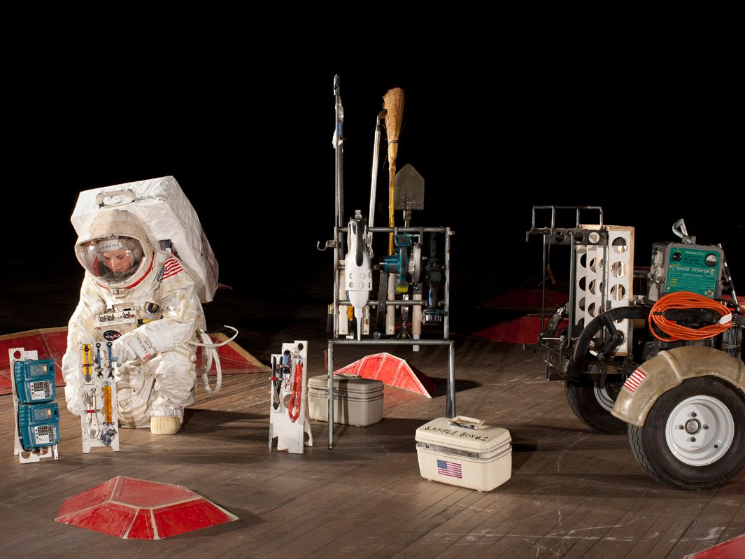 アート・デザイン・音楽 Tom Sachs SPACE PROGRAM MARS Space Program: Mars' By Artist Tom Sachs (Photos) | Space