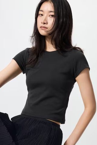 Uniqlo, Mini T-Shirt