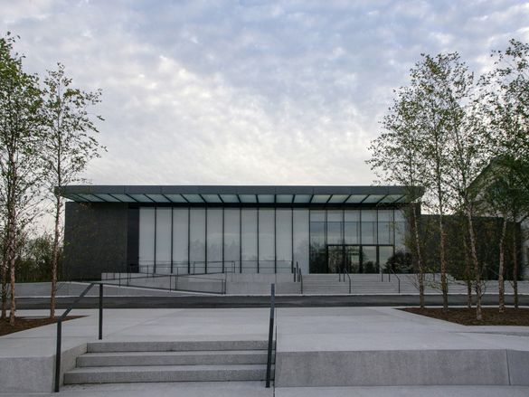 アート・デザイン・音楽 David Chipperfield : Essentials David Chipperfield builds Ceramic Art Avenue Taoxichuan in