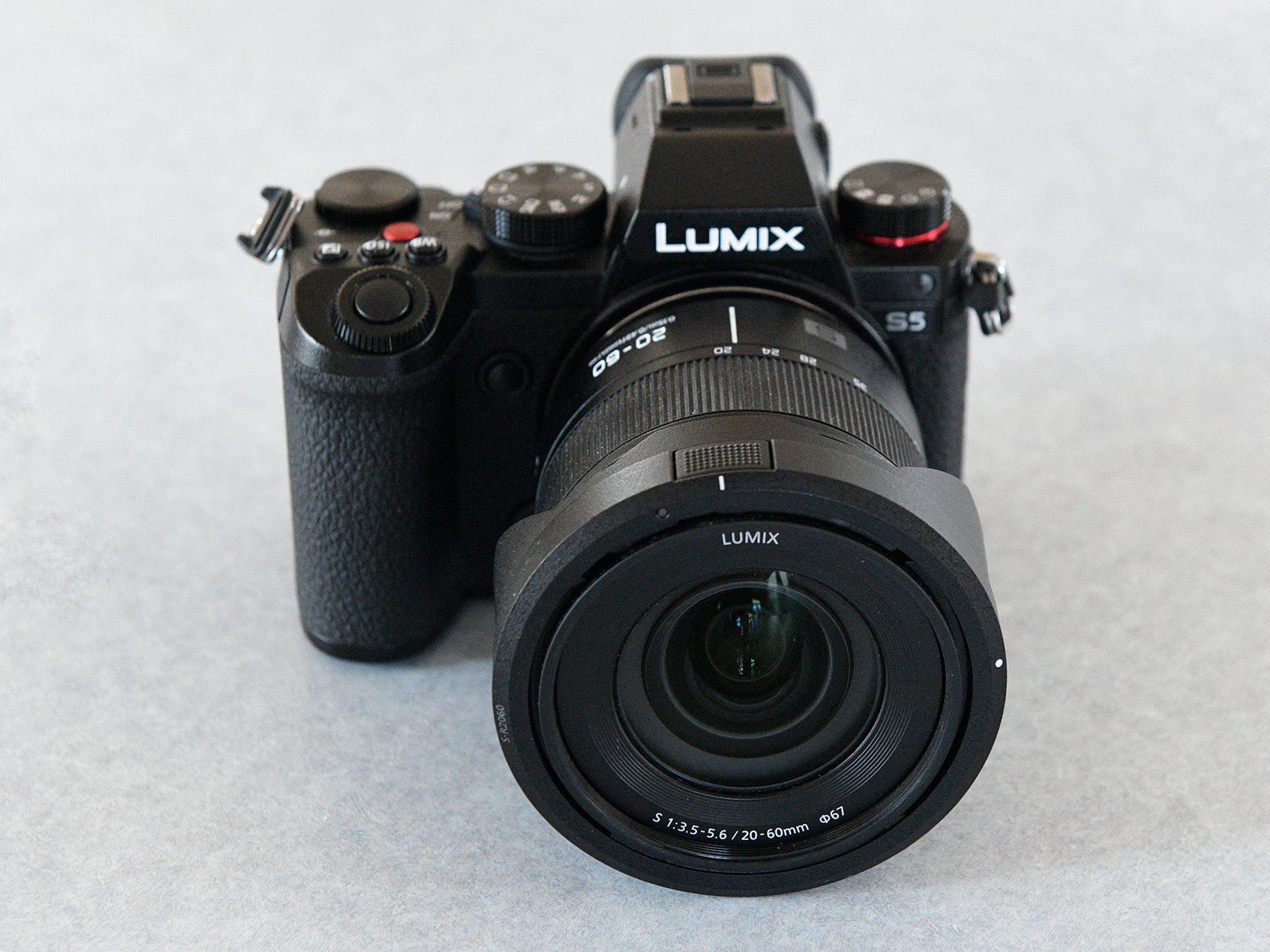 パナソニック LUMIX S5 Panasonic Lumix S5 IIX Full Frame Mirrorless Camera ( L-Moun
