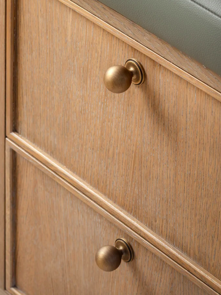 brass knob