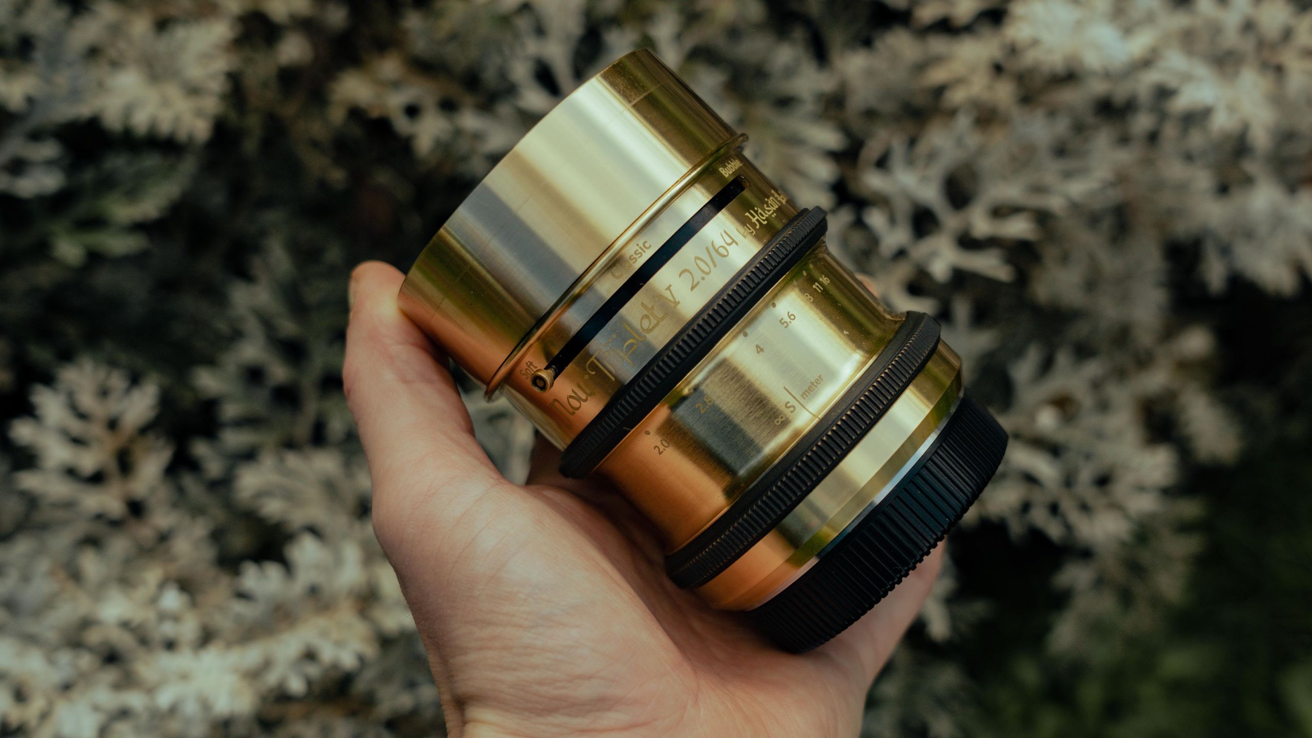 ロモ LOMO 64mm f2 Bokeh Control Nour triplet V 2.0/64 Bokeh