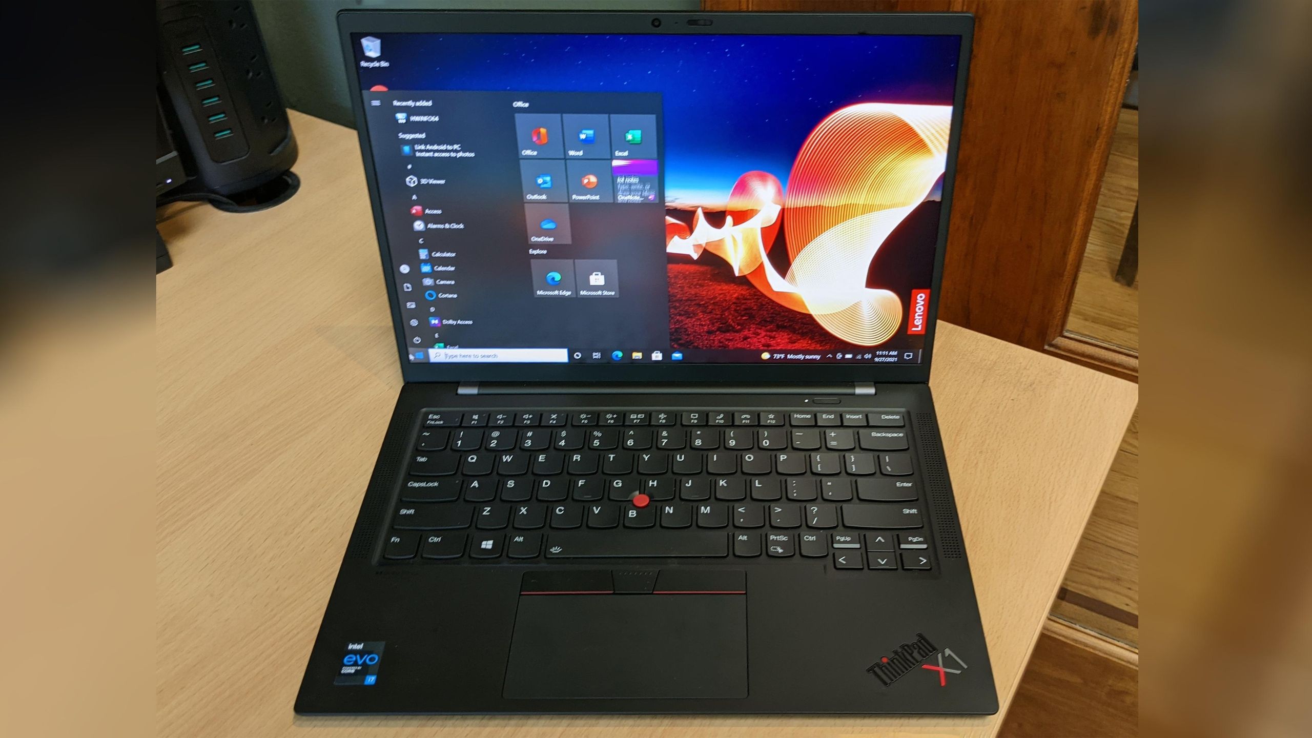 thinkpad X1 carbon i7 2K 解像度 Amazon.com: Lenovo Latest ThinkPad X1 Carbon Gen 10, Intel i7