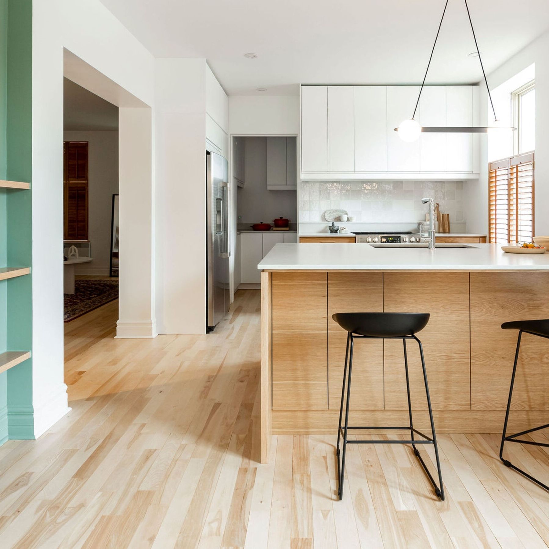 kitchen layout breakfast bar peninsula island options