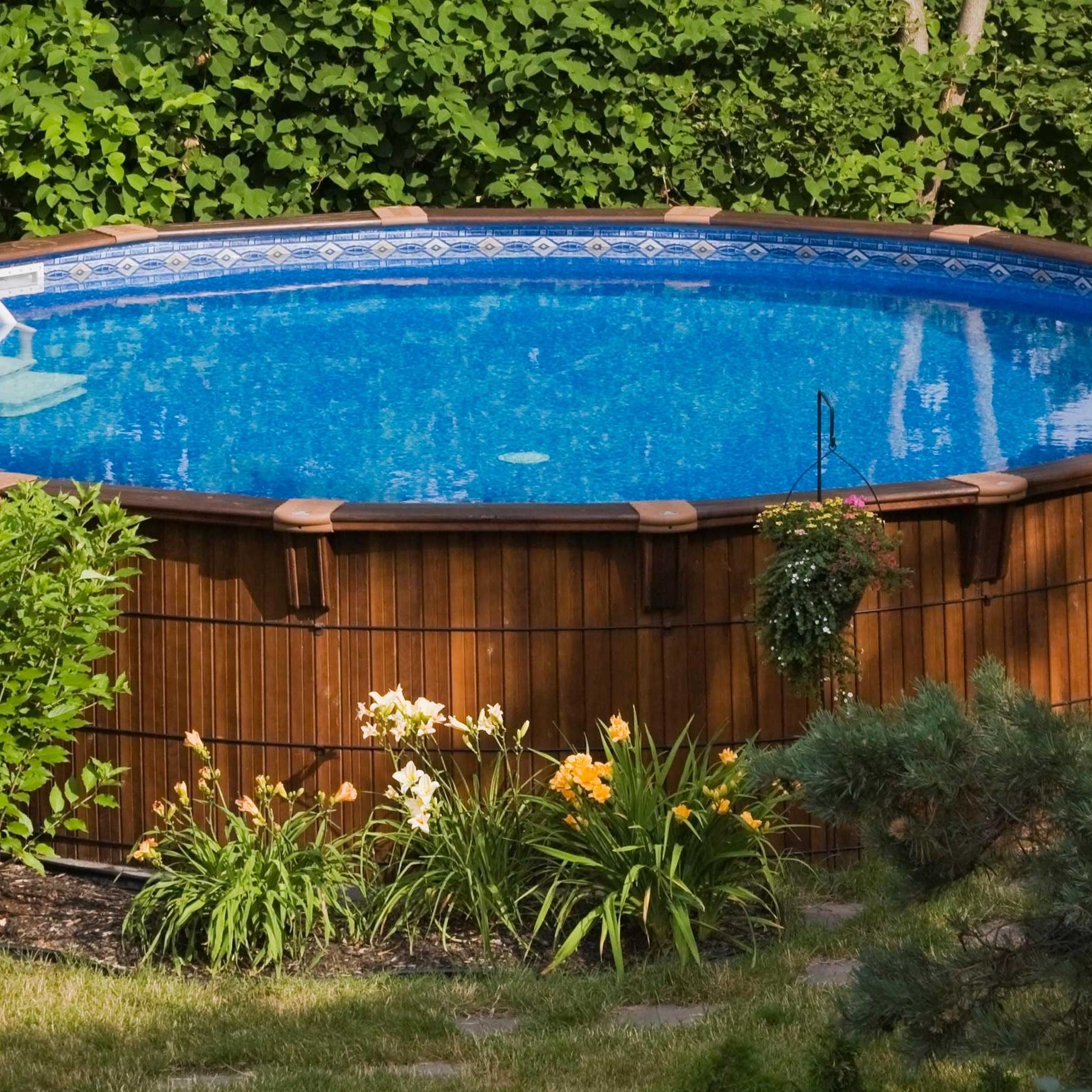 Above ground pool ideas: 9 refreshing backyard features | Gardeningetc, image size:1800x1800