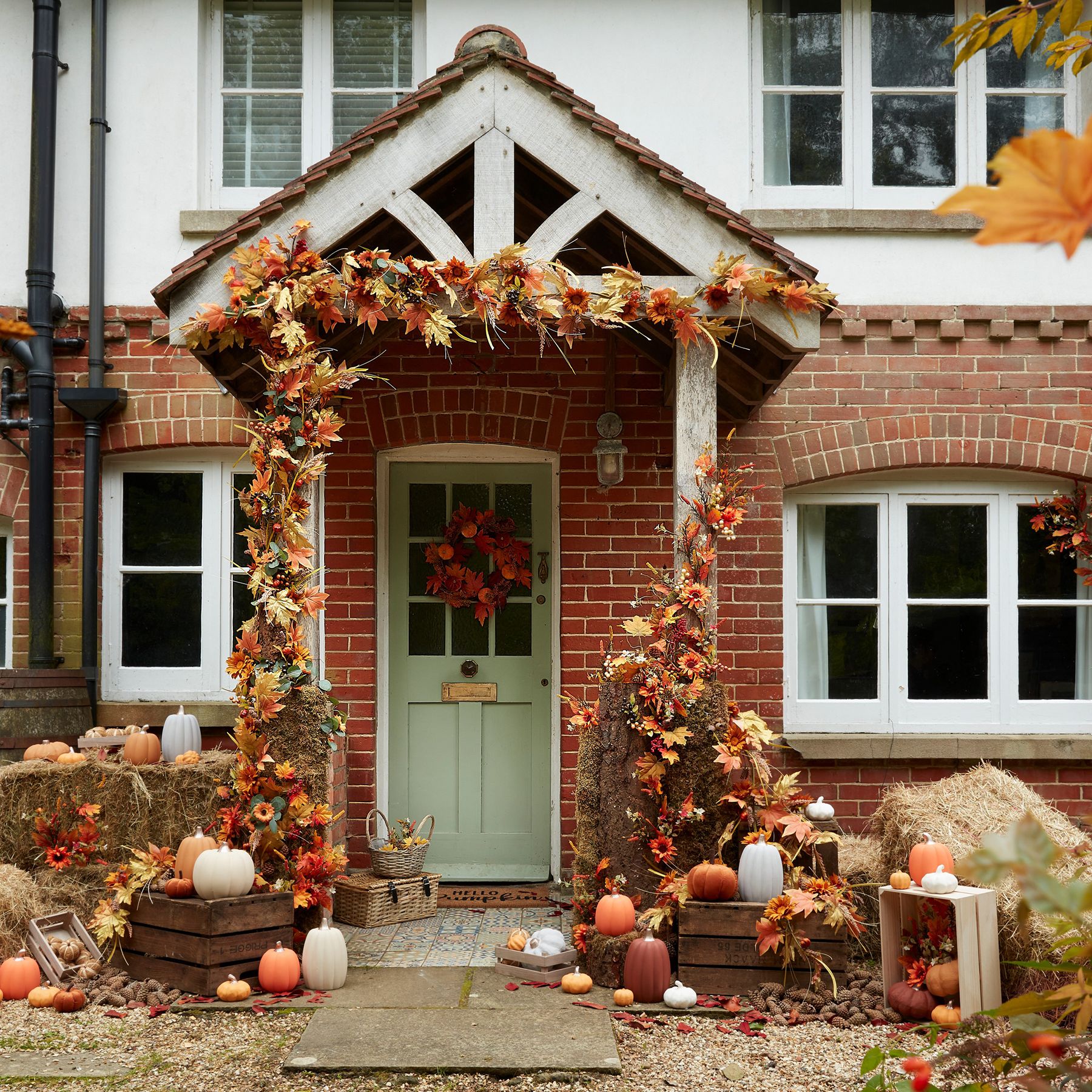Halloween door decoration ideas – 13 spooky looks for your front door |  Real Homes, image size:1800x1800
