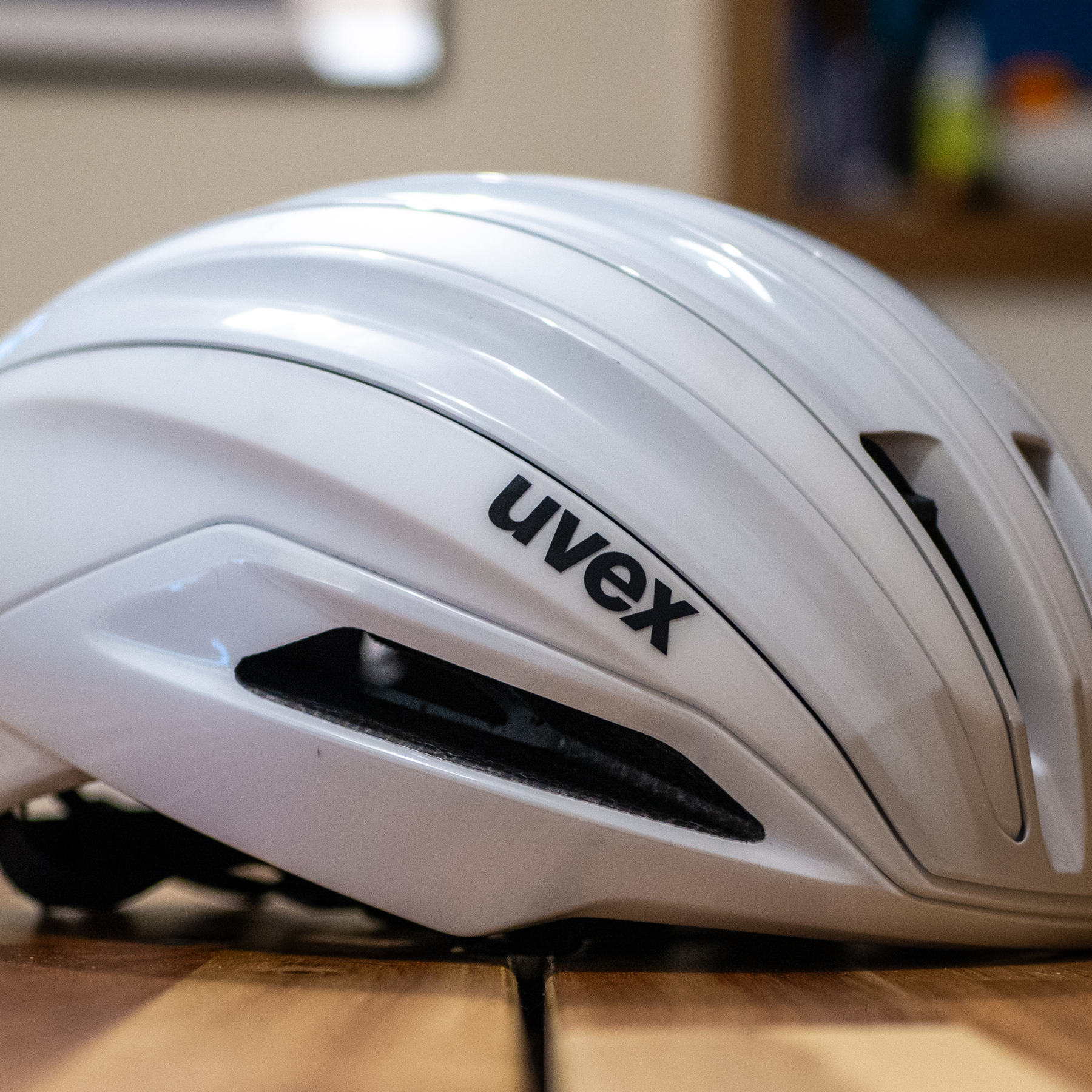 Uvex Surge review: A highly vented road helmet with convertible