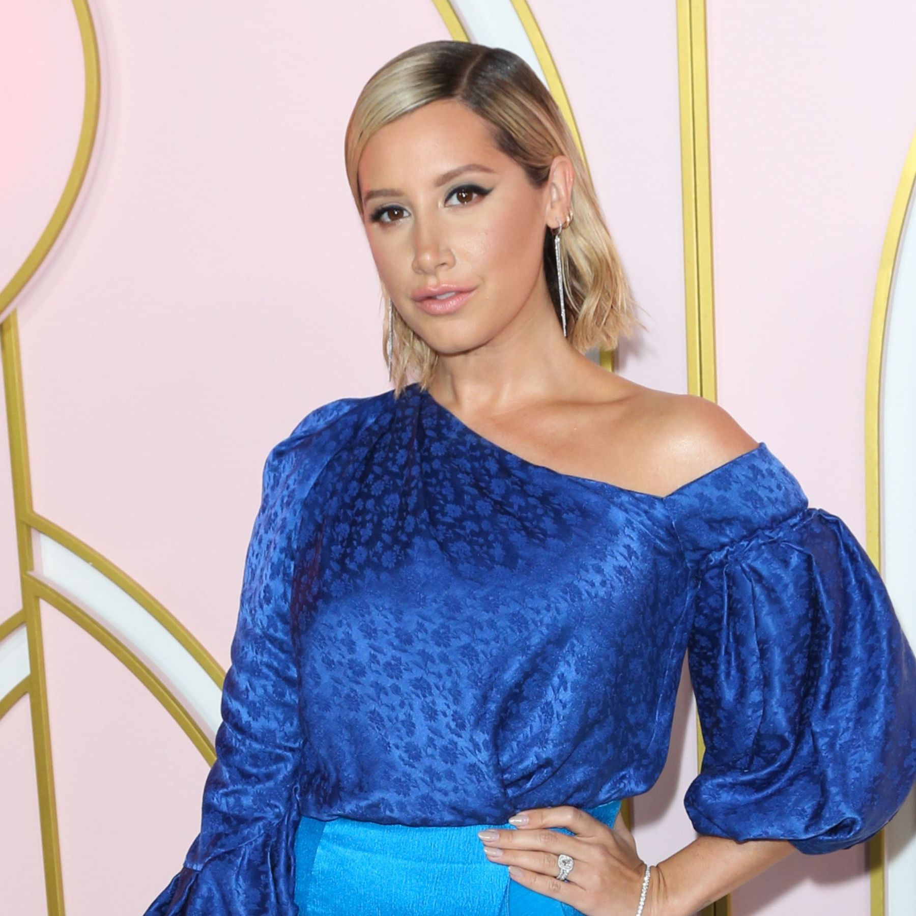 ashley tisdale blue dress Ashley Tisdale's bathroom brings together two major trends
