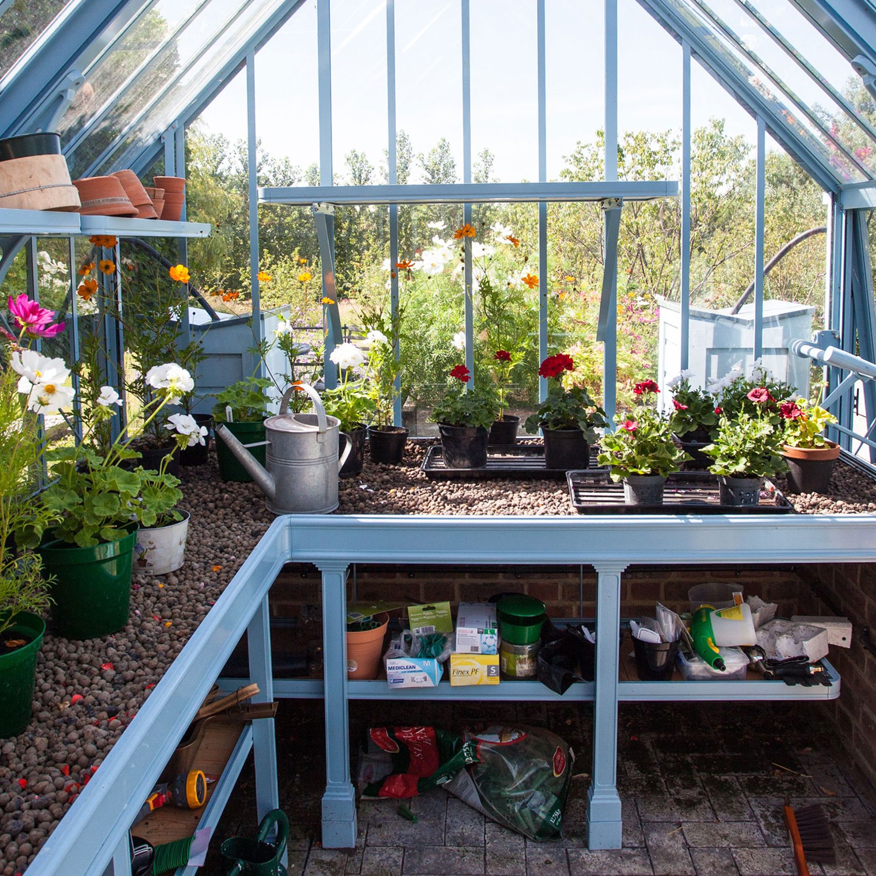 Greenhouse shelving ideas: 10 ways to store plants and tools | Gardeningetc, image size:1800x1800
