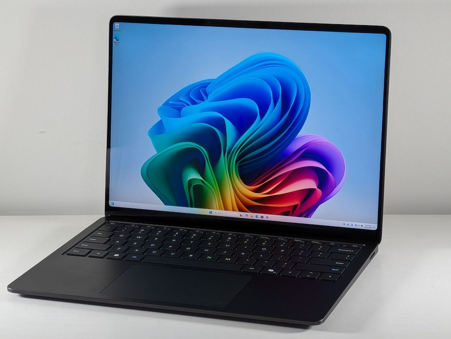 Microsoft Surface Laptop 7th Edition review: Doesn't quite bite