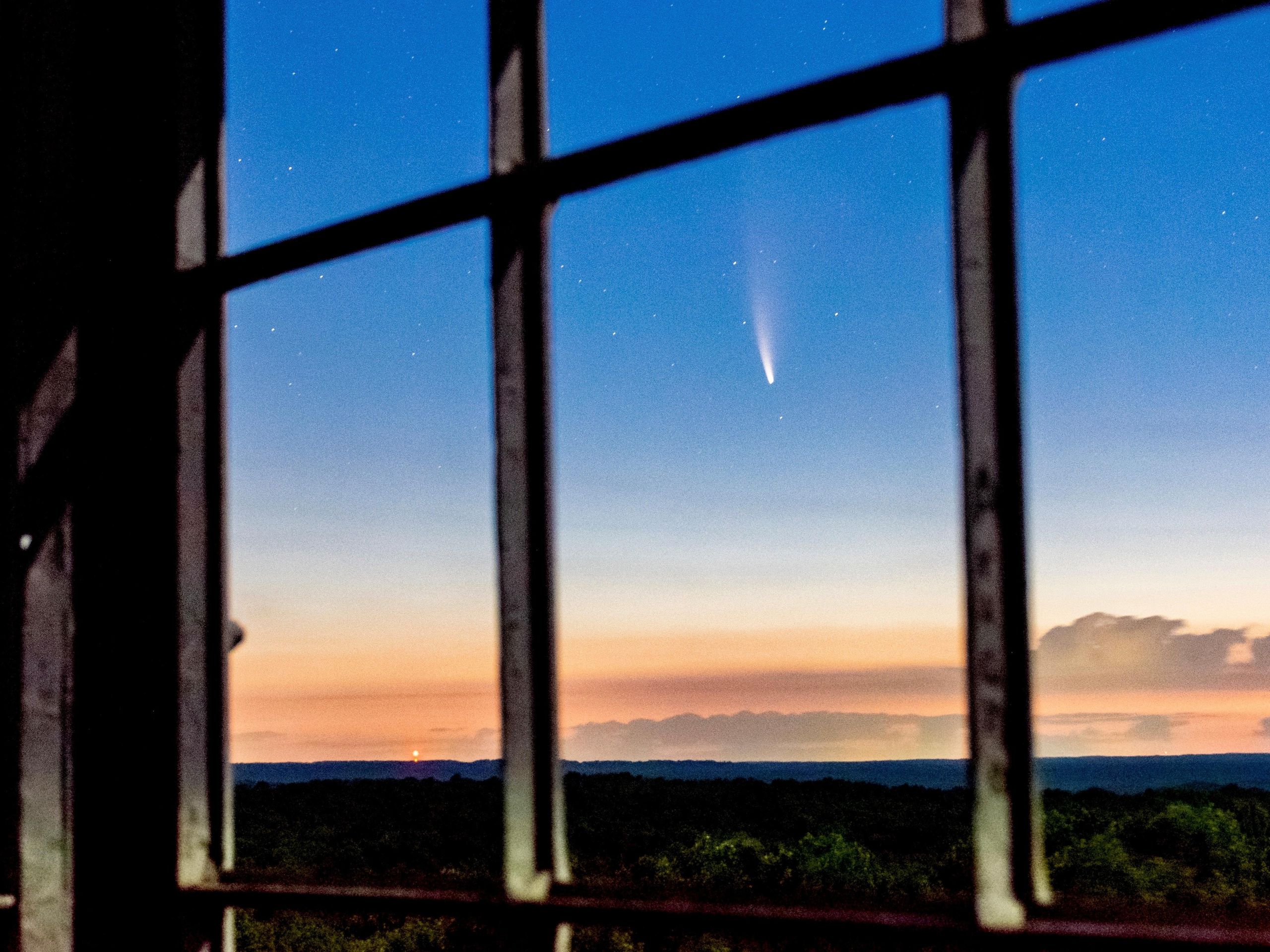 CURIO plainblacelet stardustうつしきamomento Discovery of Earliest Known Black Holes | Eberly College of