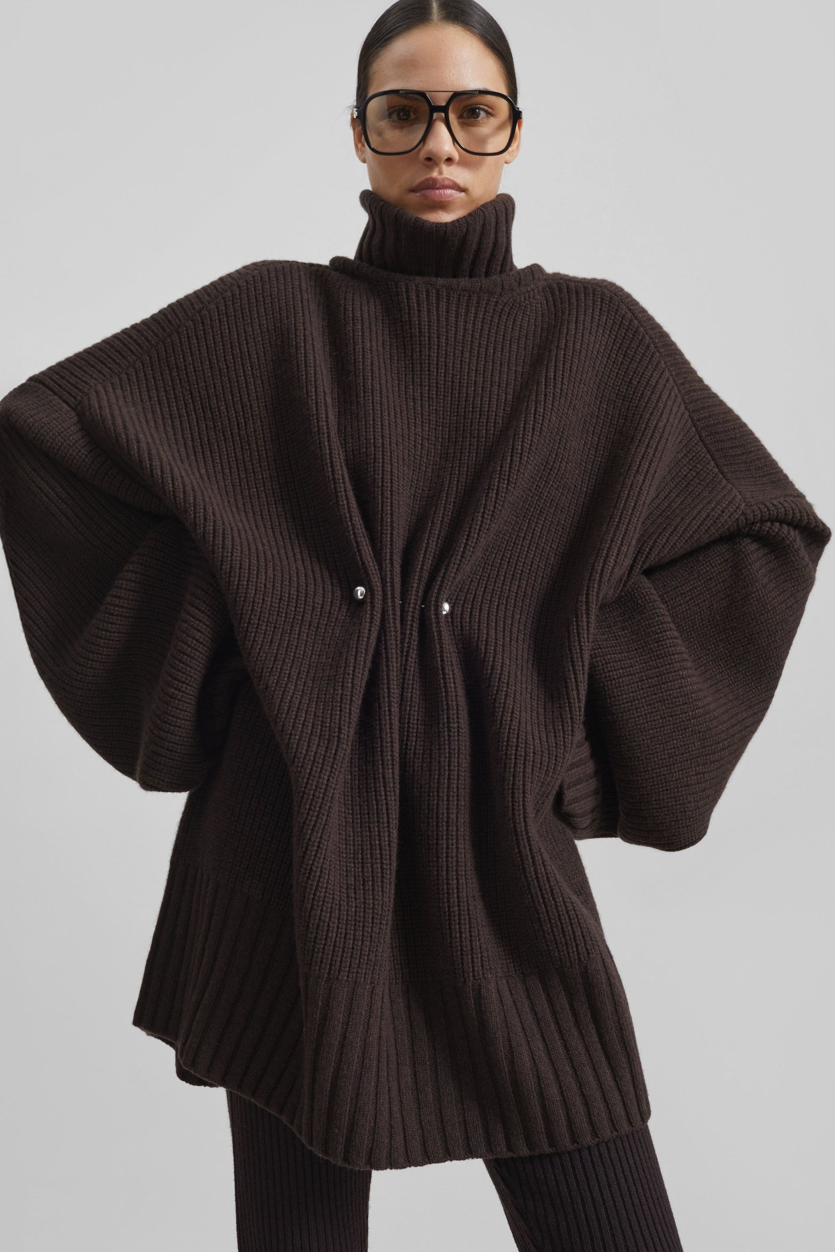 Alira Knit Brooch Dress - Brown