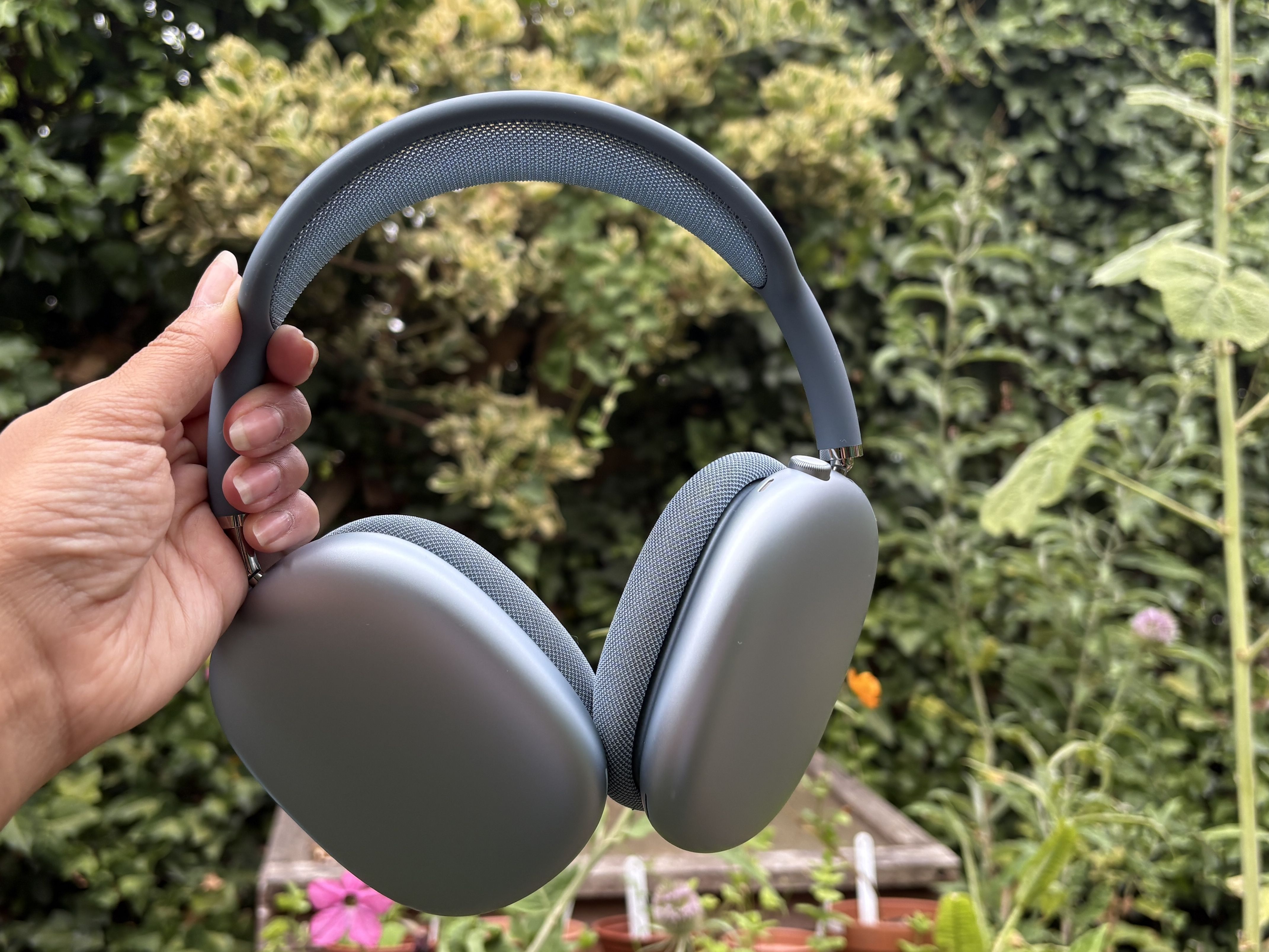 イヤホン airpods pro max AirPods Max - オレンジ - Apple（日本）
