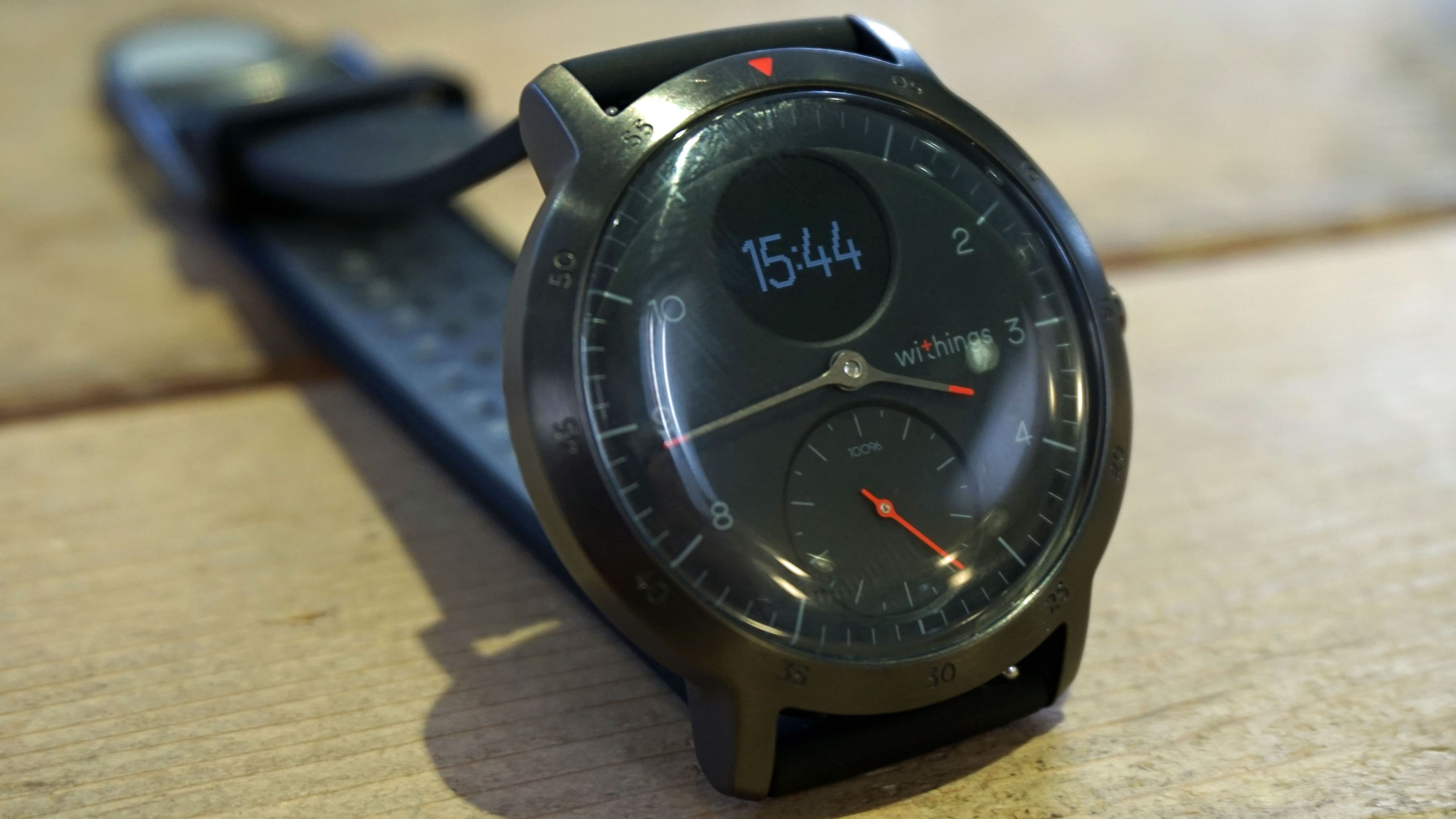 トレーニング用品 GARMIN - withings Steel HR Sport Amazon.com: Withings Steel HR Sport - Multisport Hybrid