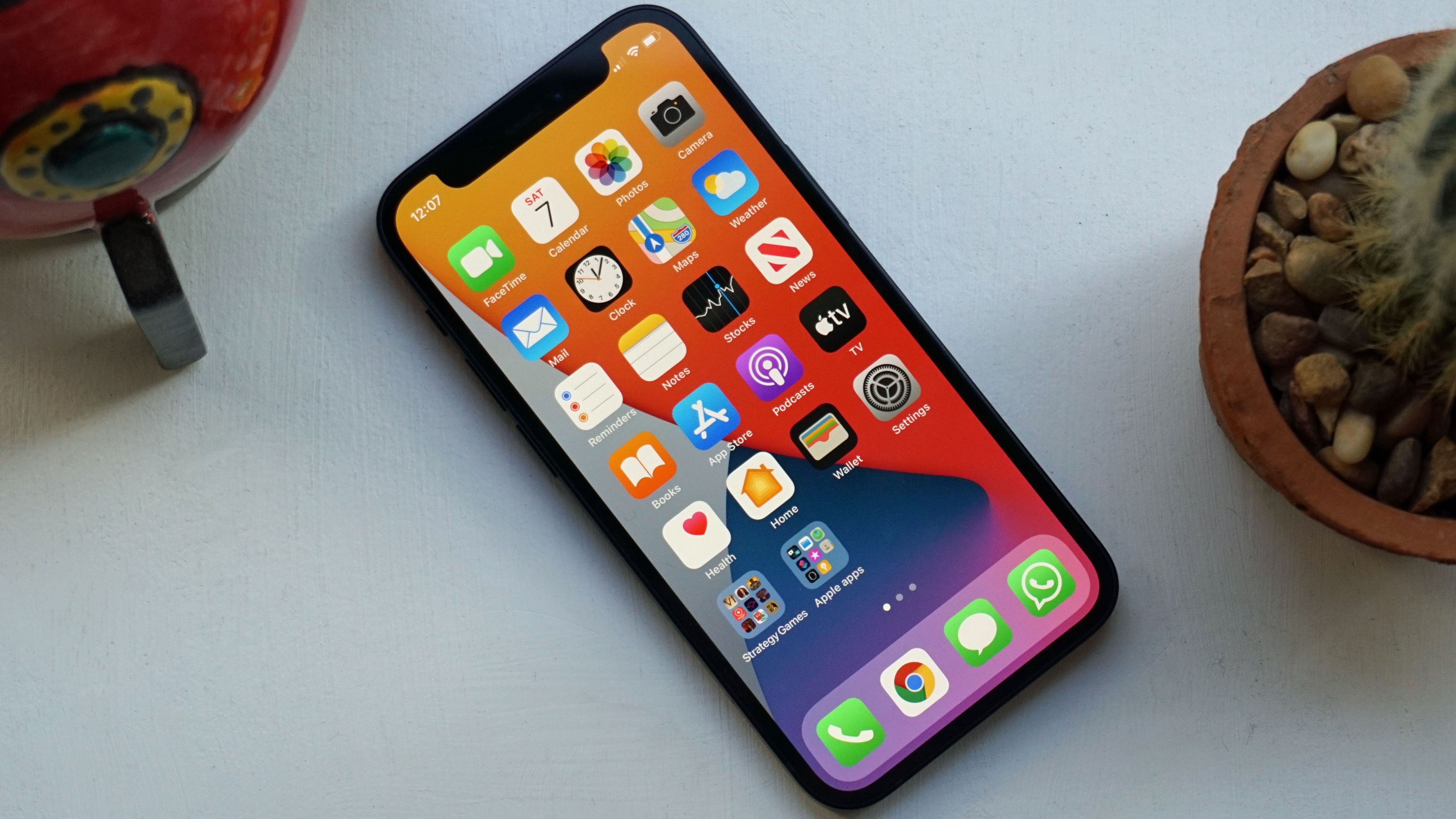 iPhone 12 mini review: this iPhone is a dainty delight