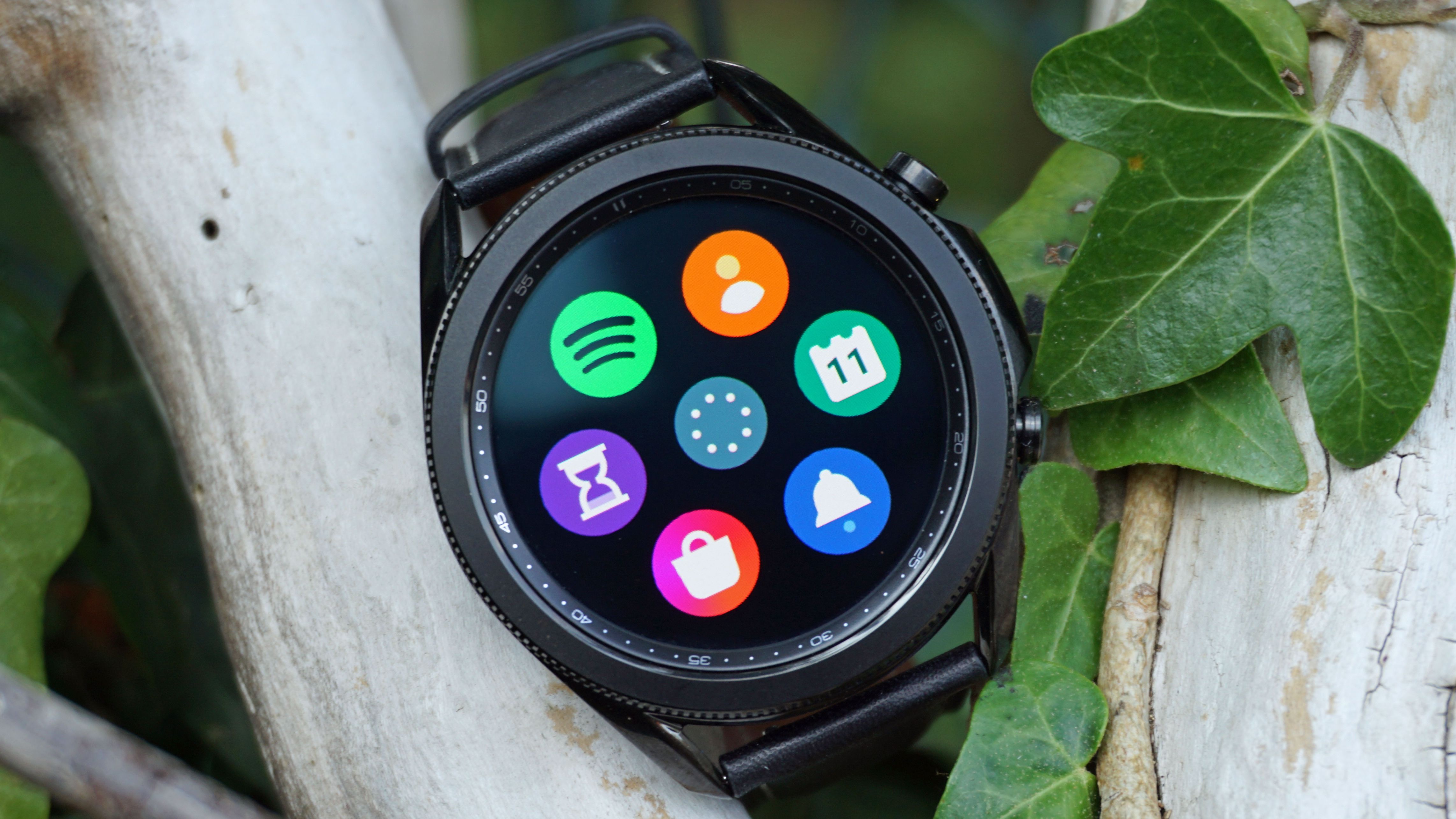 その他 SAMSUNG Galaxy Watch3 45mm Samsung Galaxy Watch3 45mm - Colors, Features & Reviews - AT&T