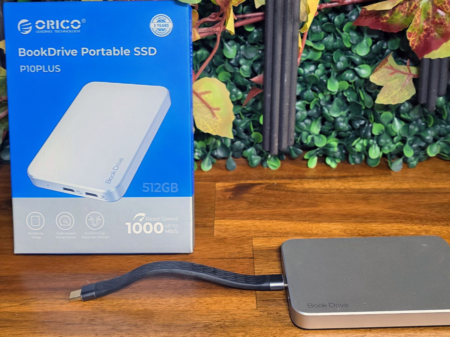 ORICO P10Plus 512GB 外付けSSD MagSafe対応 ORICO P10Plus 実機レビュー | MagSafe対応でiPhoneに貼れる薄型