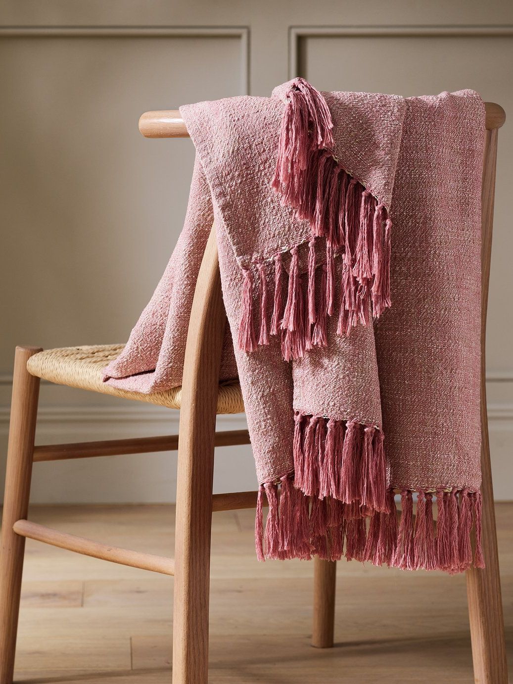 Habitat Woven Throw - Rose - 125x150cm
