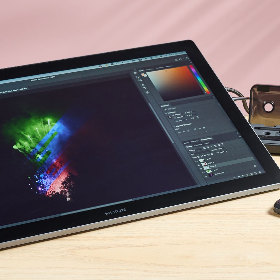 Huion Kamvas Pro 19 review: an expansive, vibrant drawing tablet