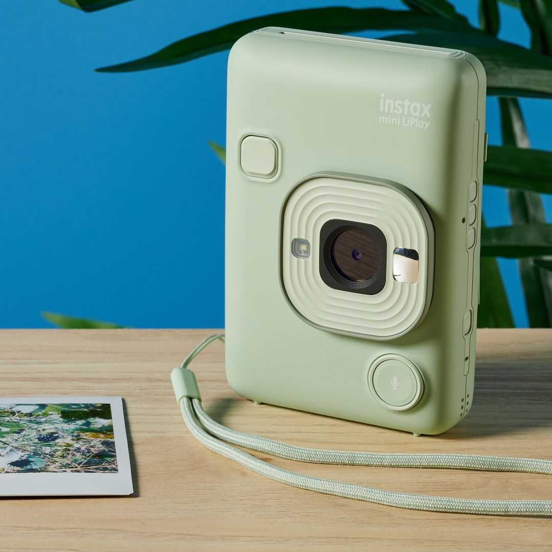 instax mini LiPlay™ | FUJIFILM