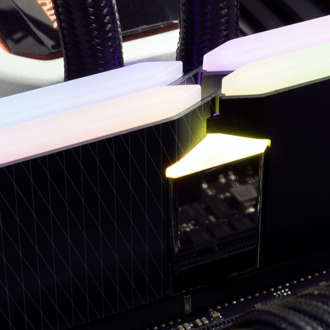 Thermaltake ToughRAM XG RGB DDR4-4000 and 4600 C19 2x8GB Review