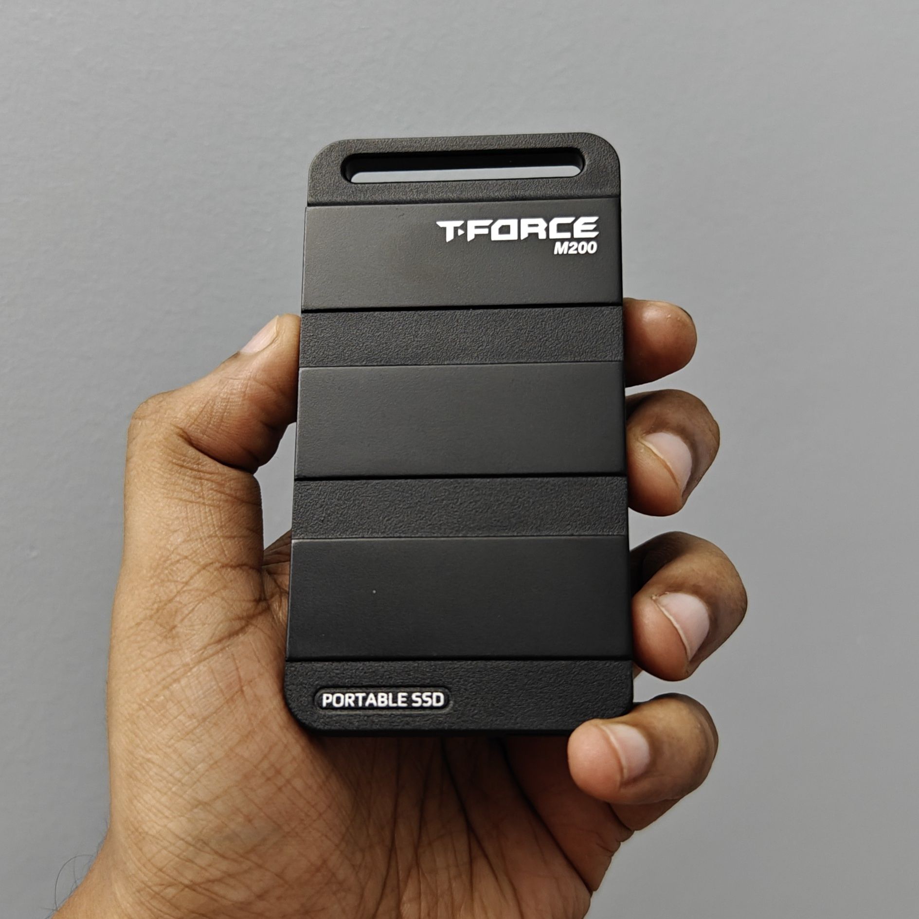 T-FORCE M200 ポータブルSSD 8TB M200 | 株式会社バイオス | Storage Professional - Best Input Output