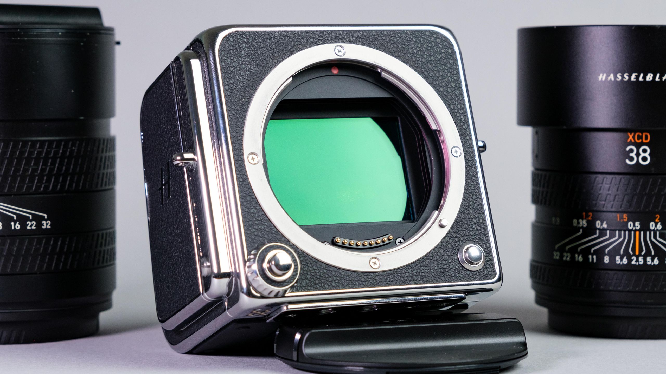 Hasselblad 907X + CFV 100C review | Tom's Guide