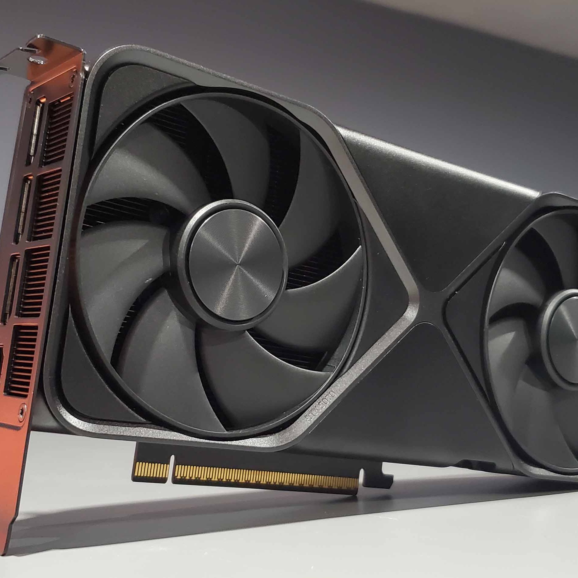 [2台] RTX 5070 Founders Edition RTX 5070 stock: Nvidia's Founder's Edition GPU is available