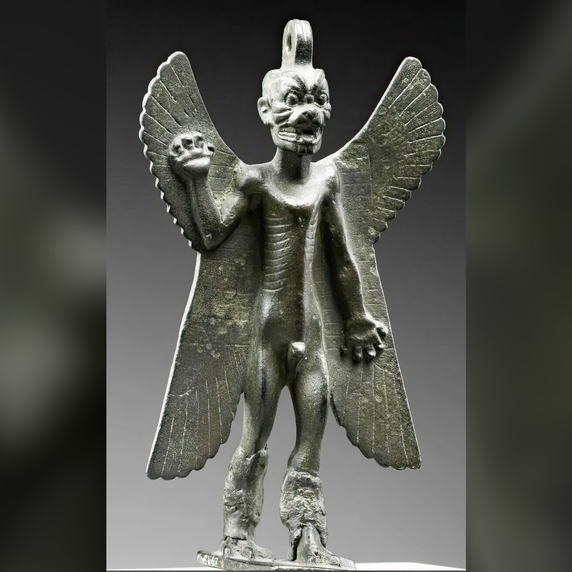 Pazuzu figurine: An ancient statue of the Mesopotamian 'demon' god who  inspired 'The Exorcist' | Live Science
