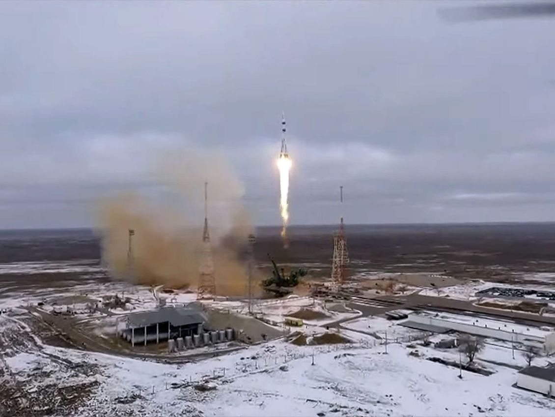 Japanese billionaire Yusaku Maezawa lifts off for space station on