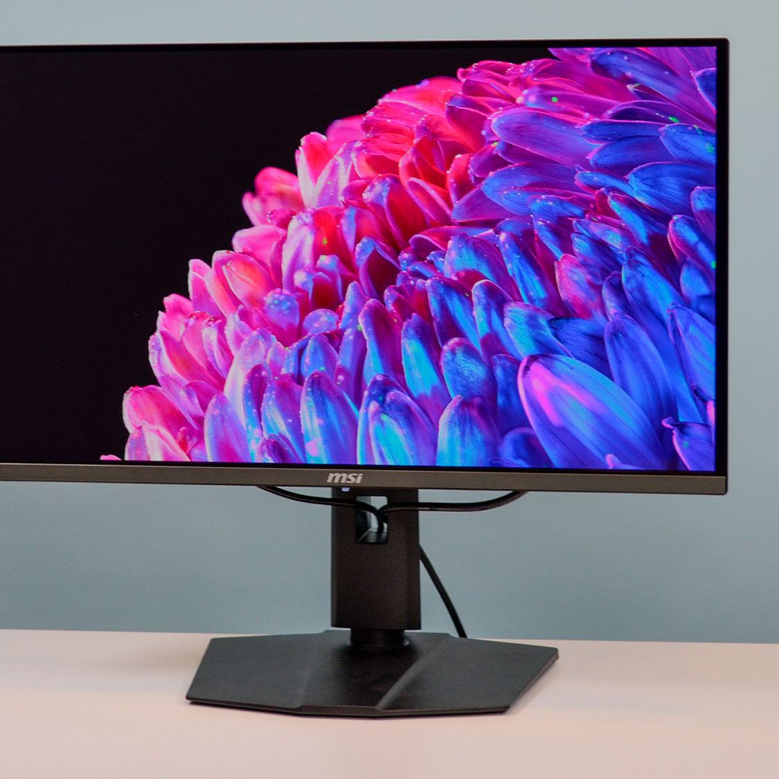 MSI MPG 271QRX review: a feature-rich gaming powerhouse that