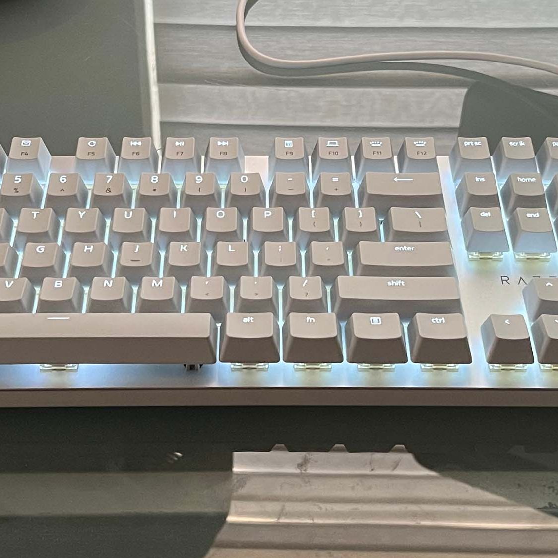 【7/25取り下げ】Razer Pro Type Ultra 7/25取り下げ】Razer Pro Type Ultra - メルカリ