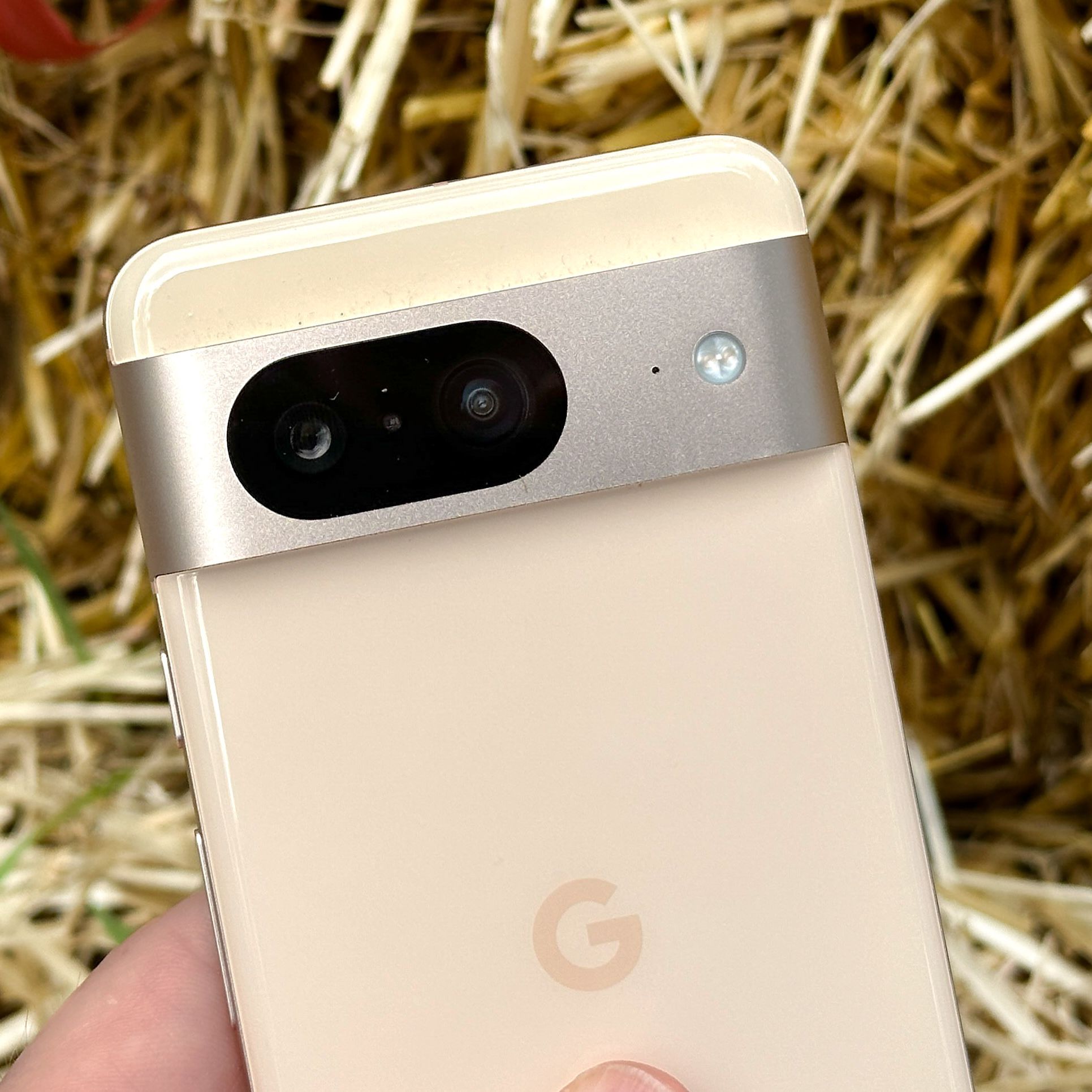 Google Pixel users could soon check unknown numbers with this new