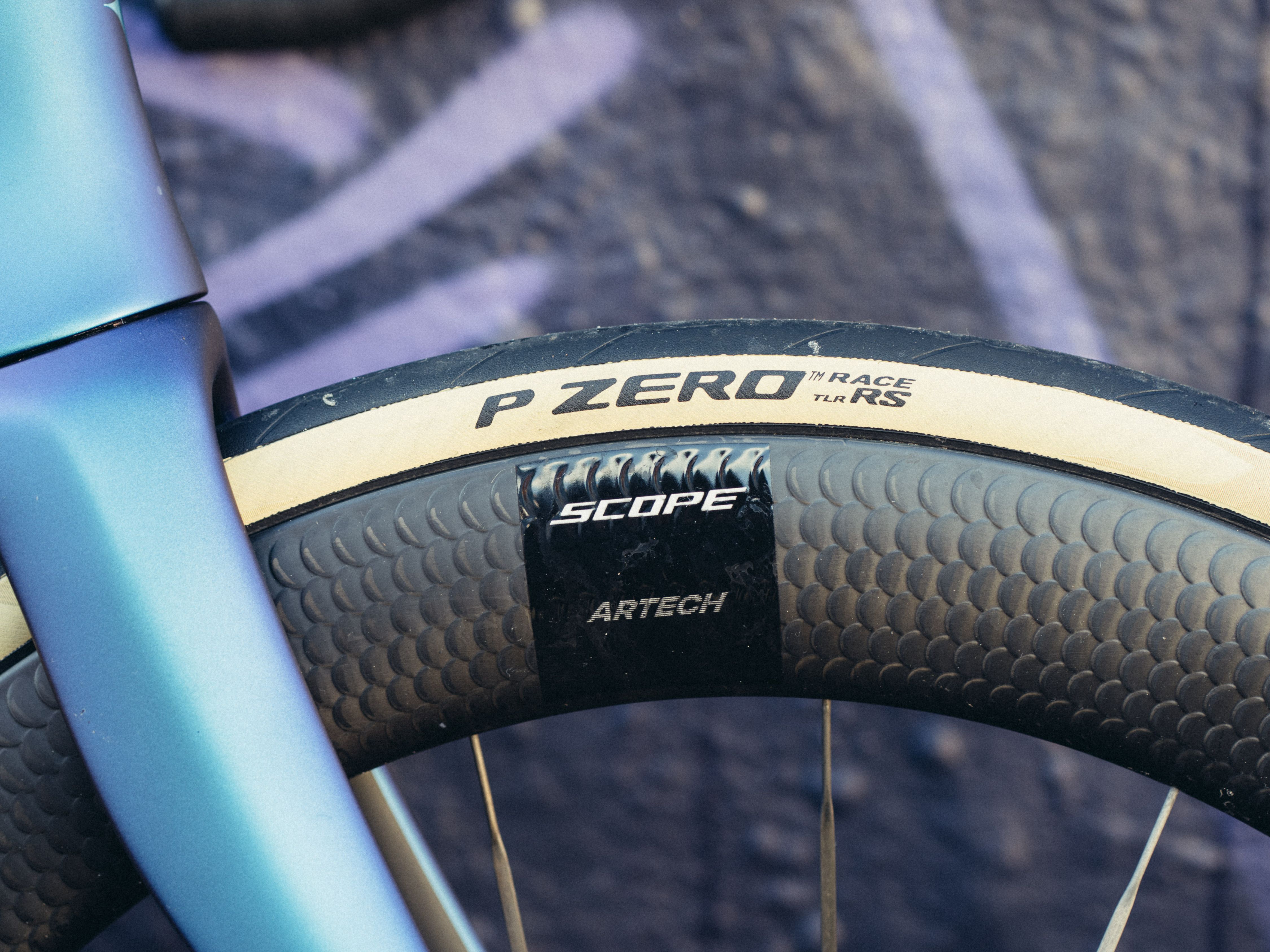 Pirelli P ZERO RACE RS 700×26c Pirelli P Zero Race TLR RS Road Tire (Black) (700c) (26mm