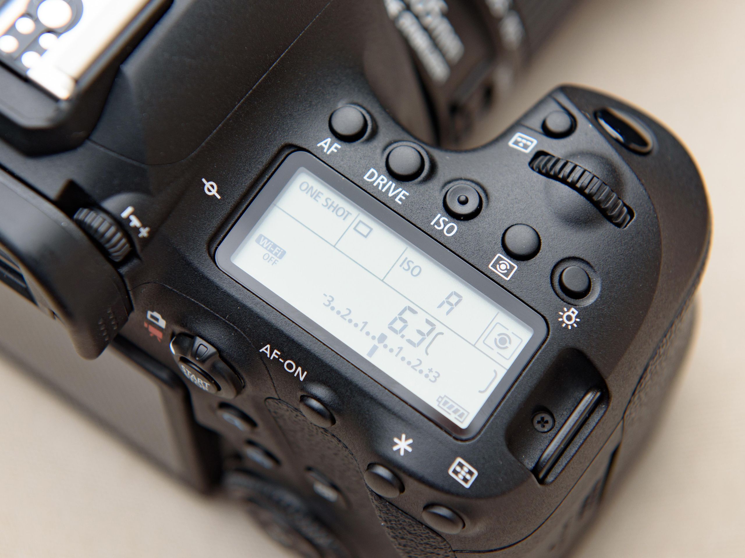 Grab the Canon EOS 6D Mark II camera for only £999 on Amazon Prime